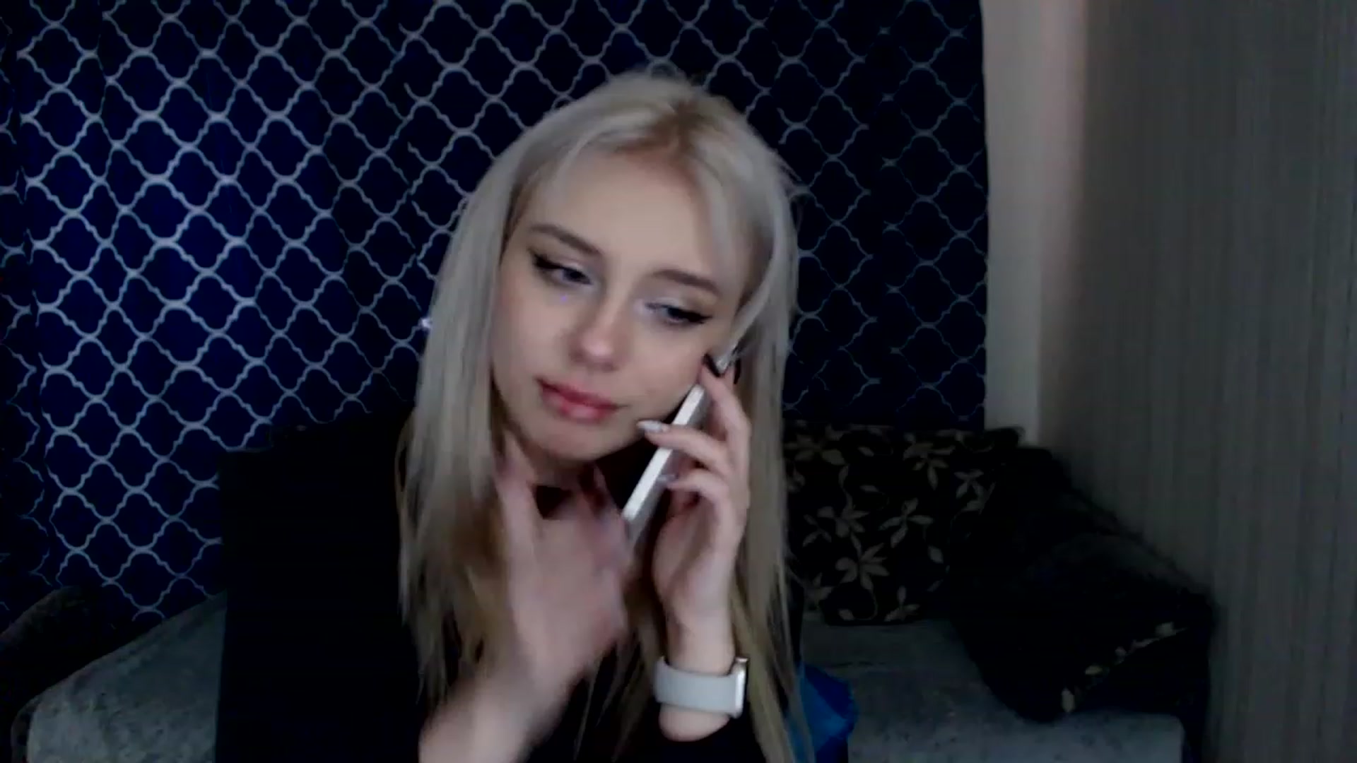 Gallery image thumbnail from Ririma_xo's myfreecams stream on, 03/08/2023, 11:57 image 16 of 20