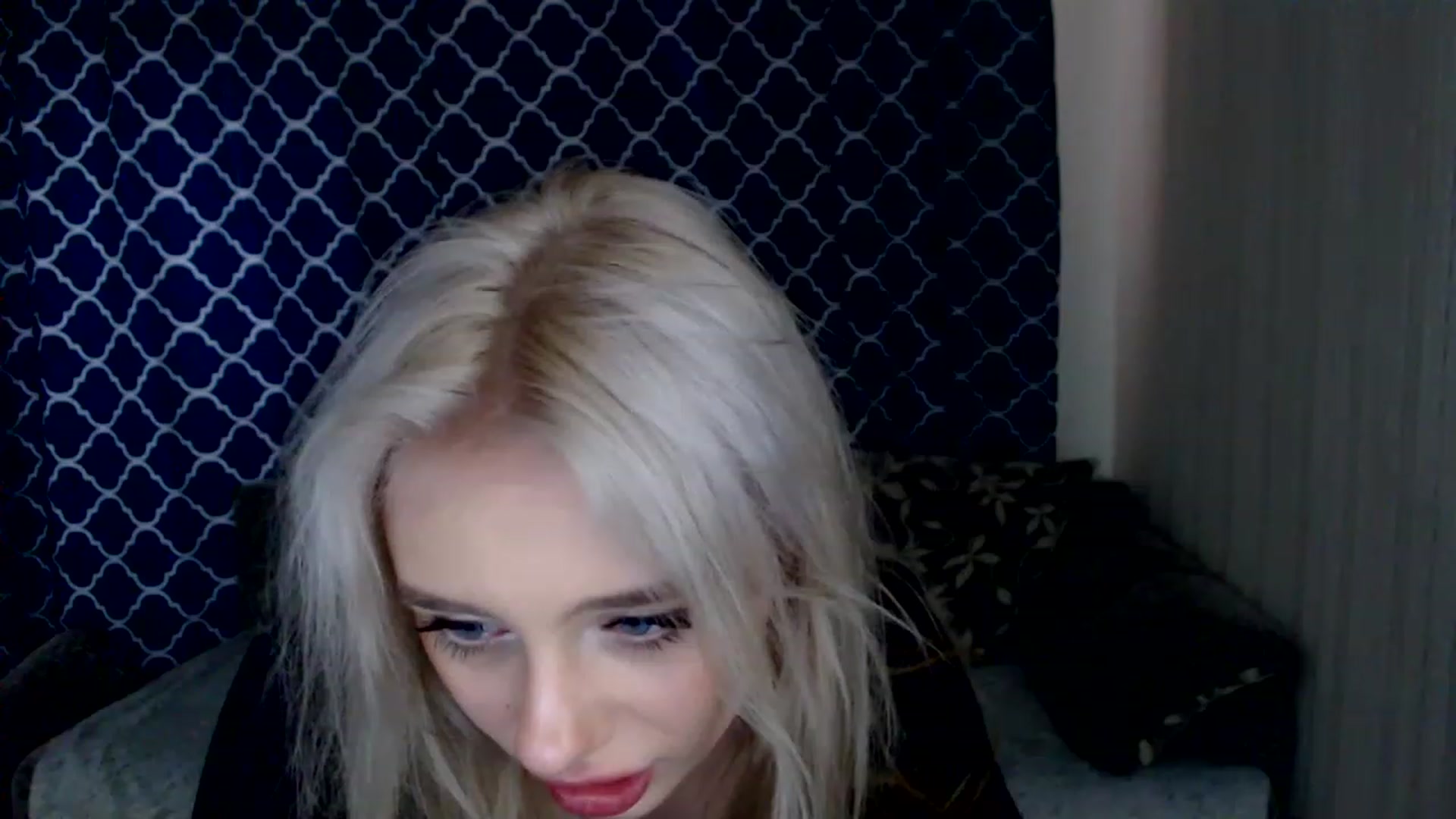 Gallery image thumbnail from Ririma_xo's myfreecams stream on, 03/08/2023, 11:57 image 12 of 20