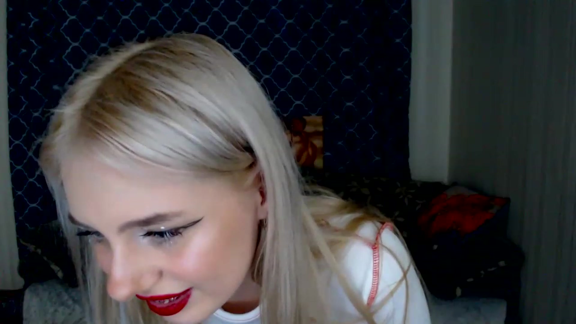 Gallery image thumbnail from Ririma_xo's myfreecams stream on, 03/13/2023, 16:23 image 14 of 20
