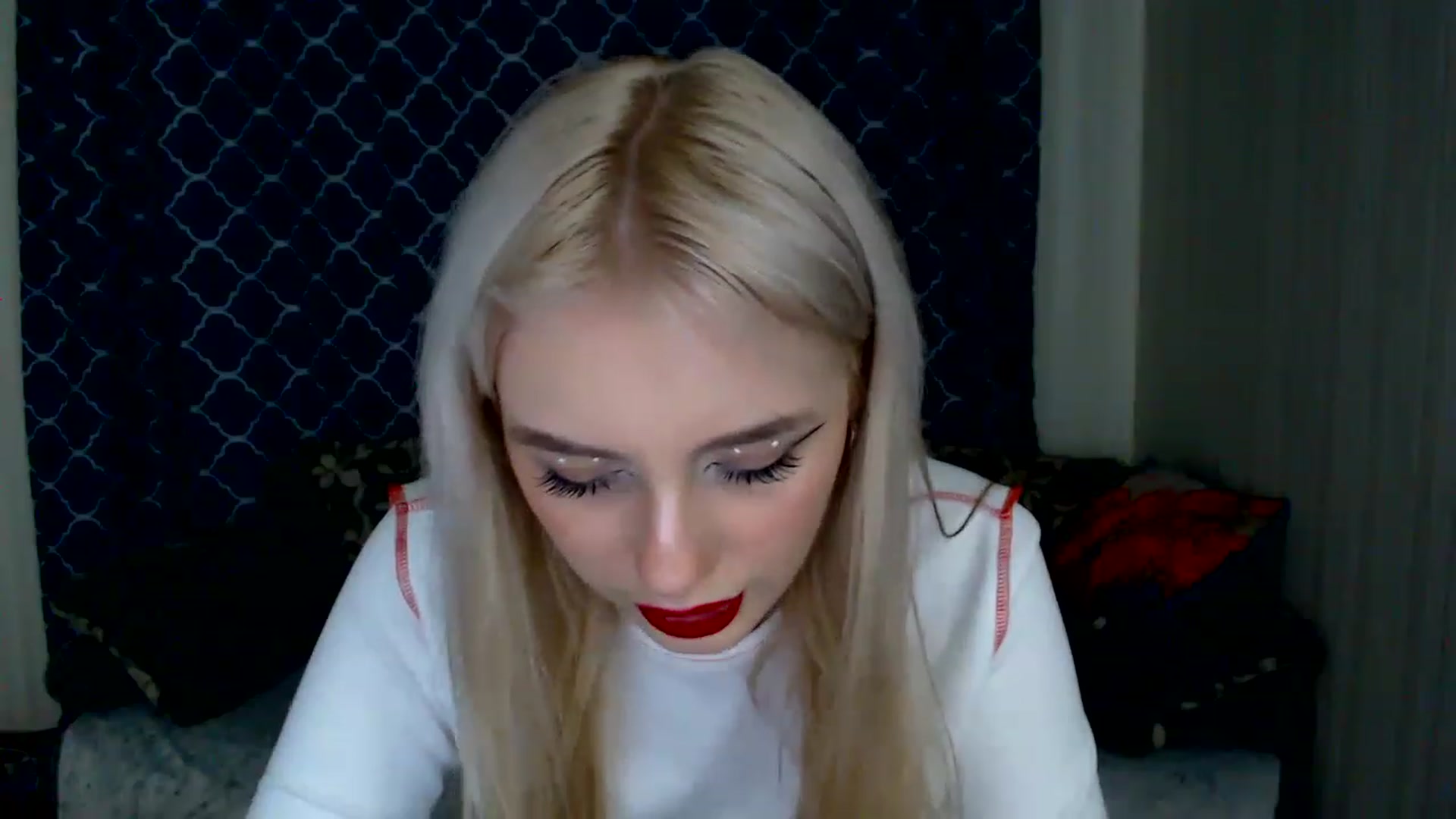 Gallery image thumbnail from Ririma_xo's myfreecams stream on, 03/13/2023, 16:23 image 16 of 20