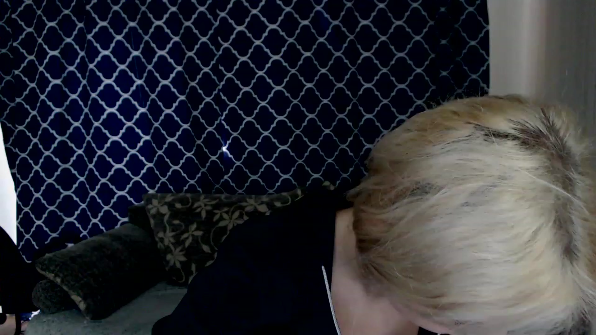 Gallery image thumbnail from Ririma_xo's myfreecams stream on, 04/04/2023, 09:21 image 14 of 20