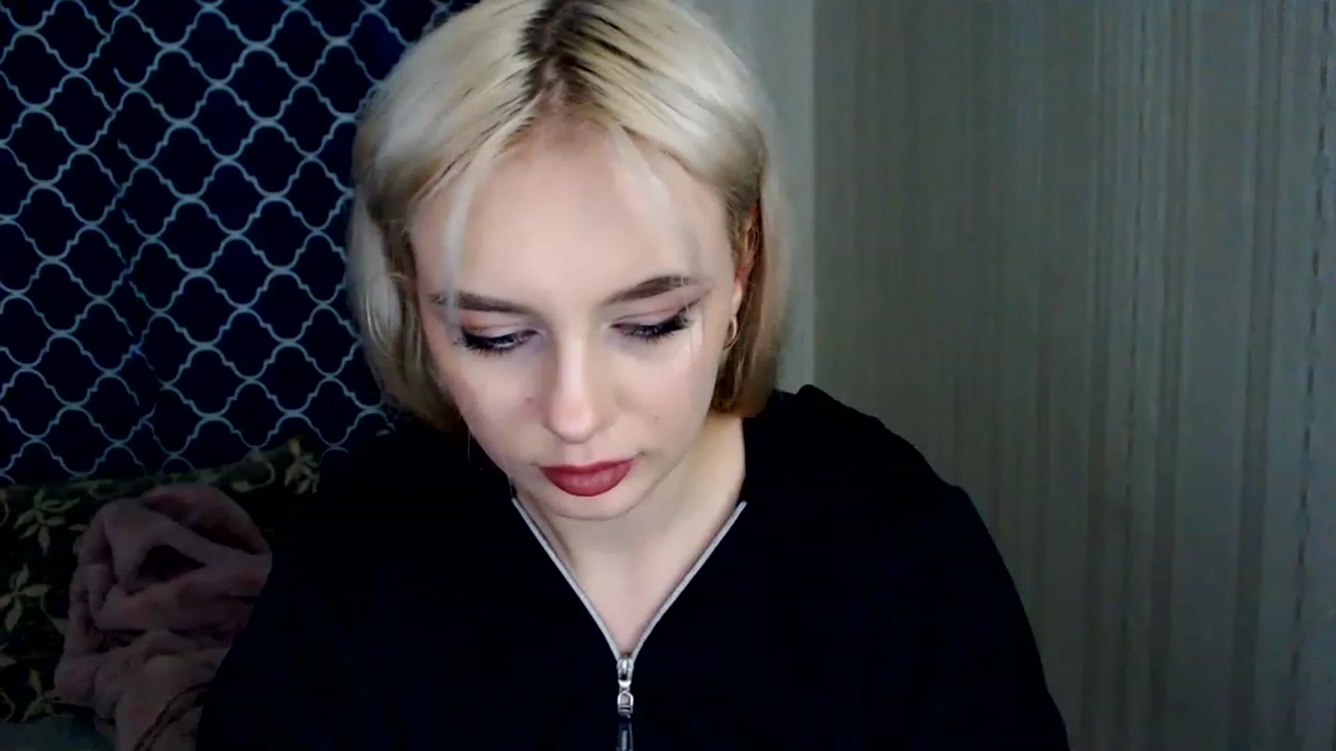 Gallery image thumbnail from Ririma_xo's myfreecams stream on, 04/09/2023, 15:42 image 9 of 20