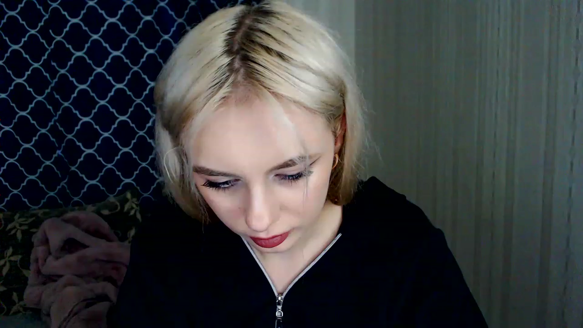 Gallery image thumbnail from Ririma_xo's myfreecams stream on, 04/09/2023, 15:42 image 11 of 20