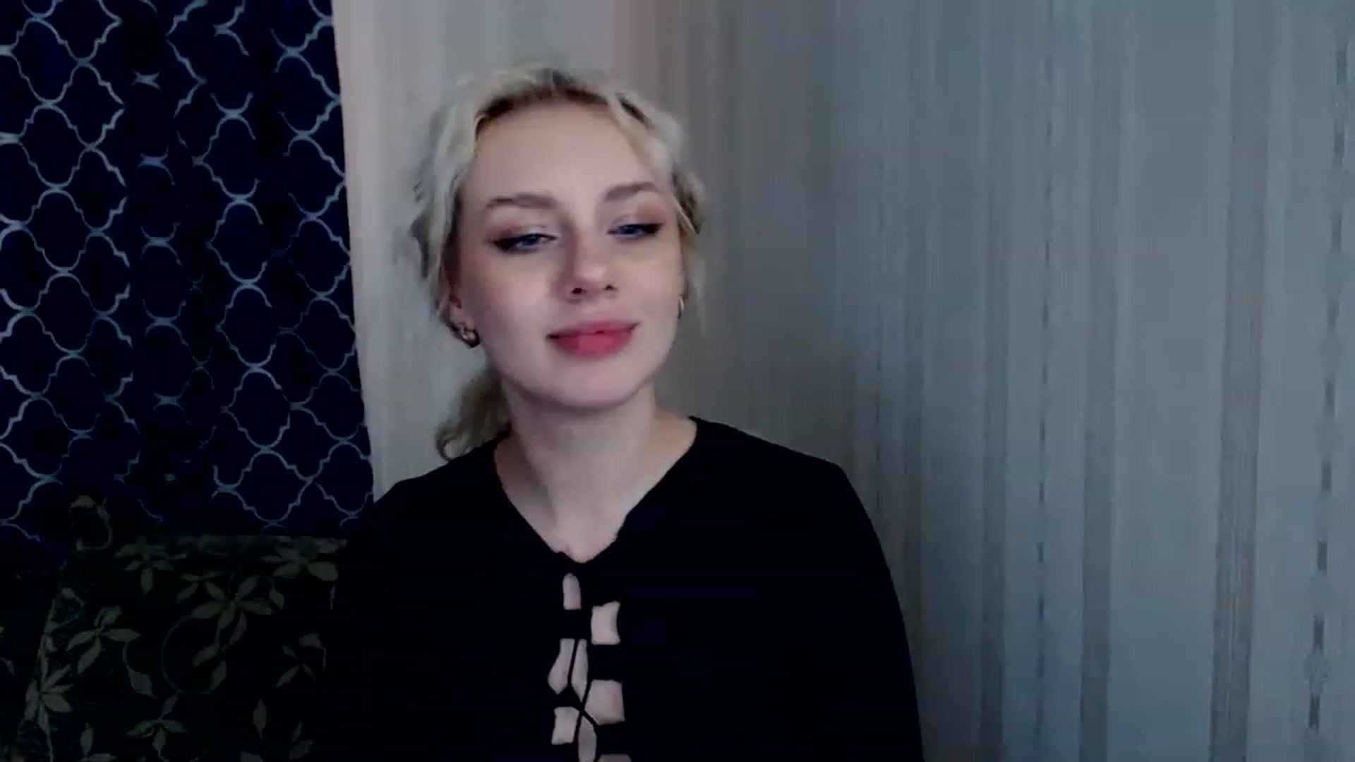 Gallery image thumbnail from Ririma_xo's myfreecams stream on, 04/19/2023, 12:10 image 10 of 20