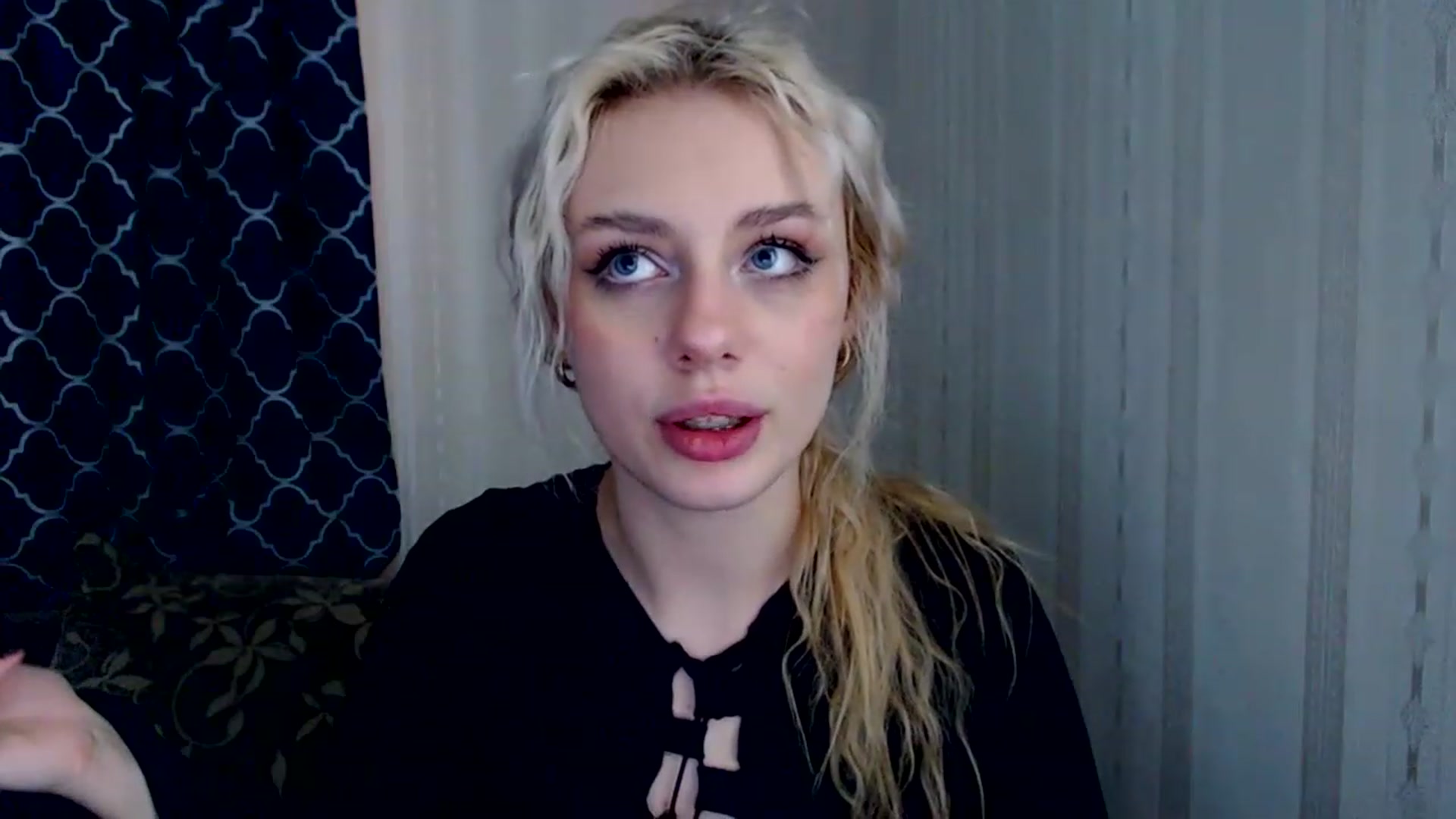 Gallery image thumbnail from Ririma_xo's myfreecams stream on, 04/19/2023, 12:10 image 12 of 20