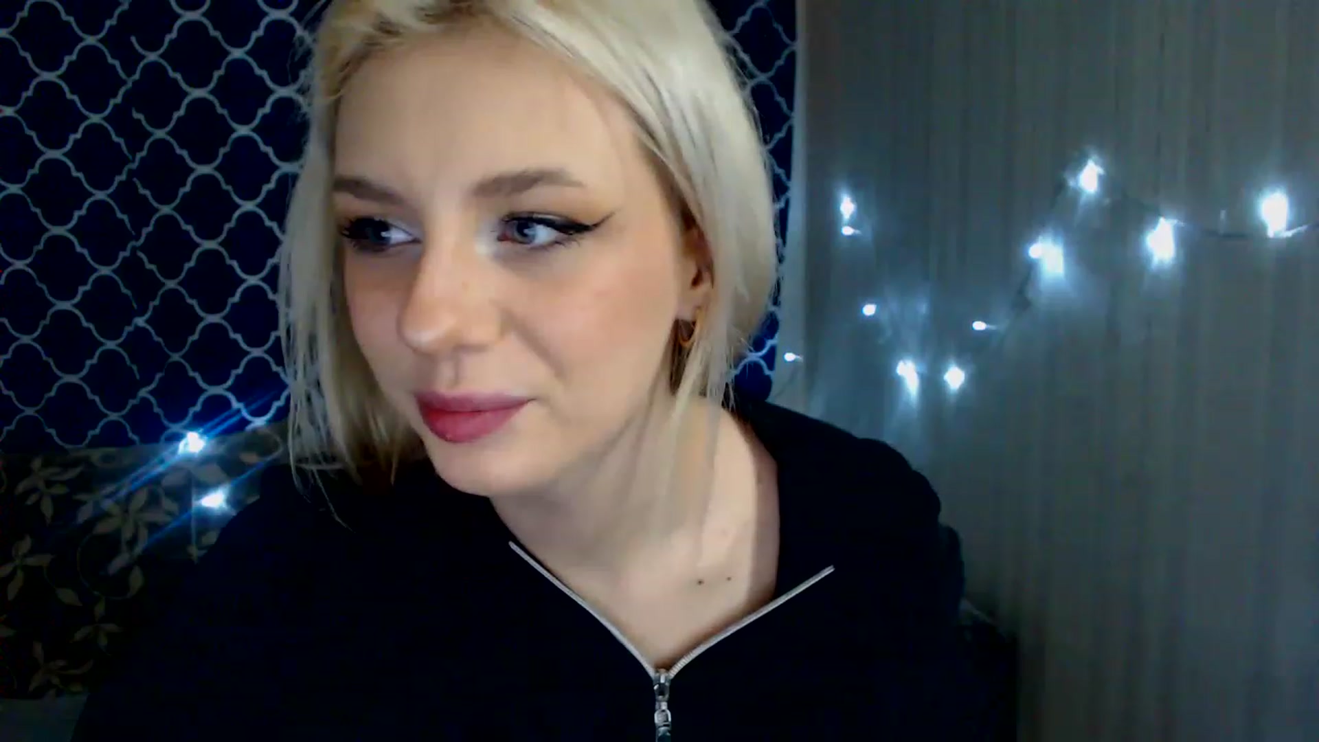 Gallery image thumbnail from Ririma_xo's myfreecams stream on, 04/22/2023, 09:16 image 3 of 20