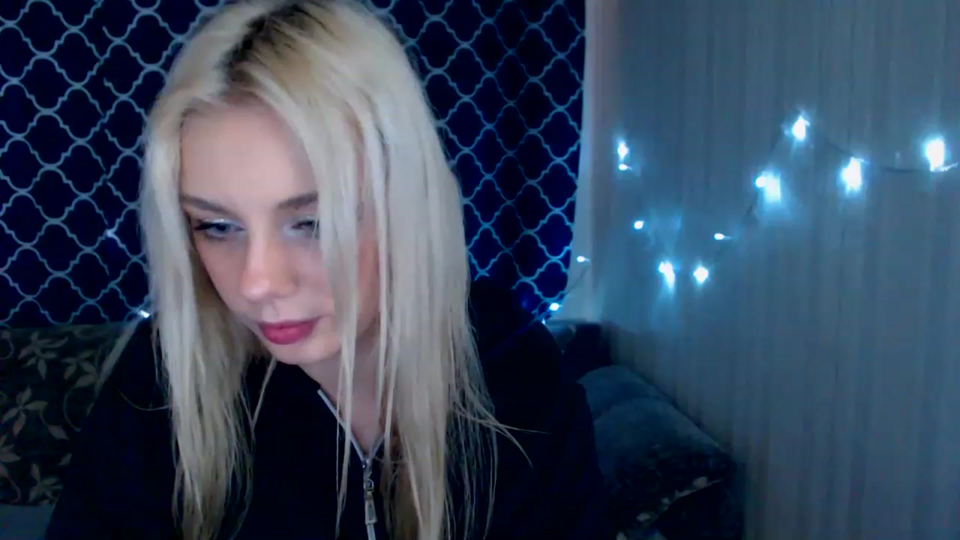 Gallery image thumbnail from Ririma_xo's myfreecams stream on, 04/22/2023, 10:15 image 2 of 20