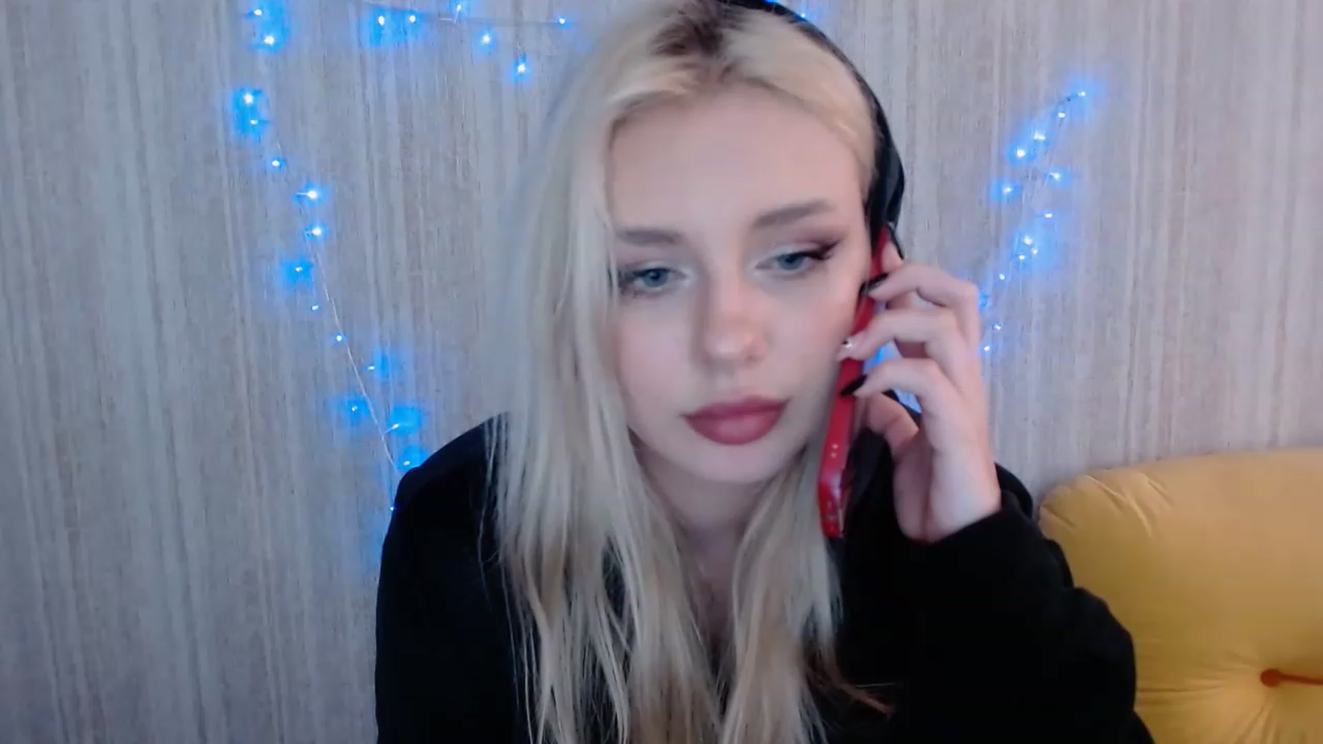 Gallery image thumbnail from Ririma_xo's myfreecams stream on, 04/25/2023, 10:53 image 20 of 20