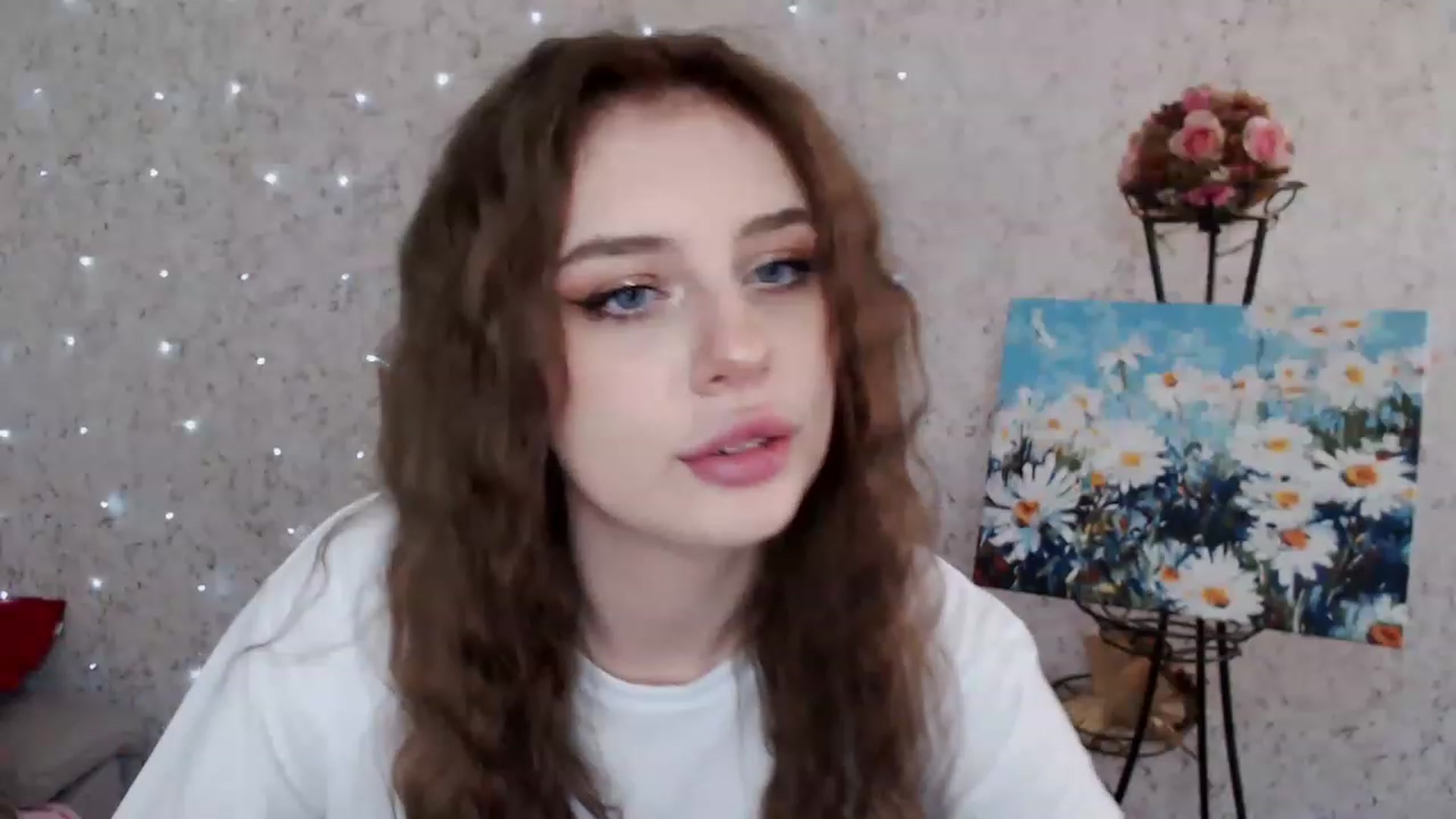 Gallery image thumbnail from Ririma_xo's myfreecams stream on, 06/05/2023, 09:47 image 16 of 20