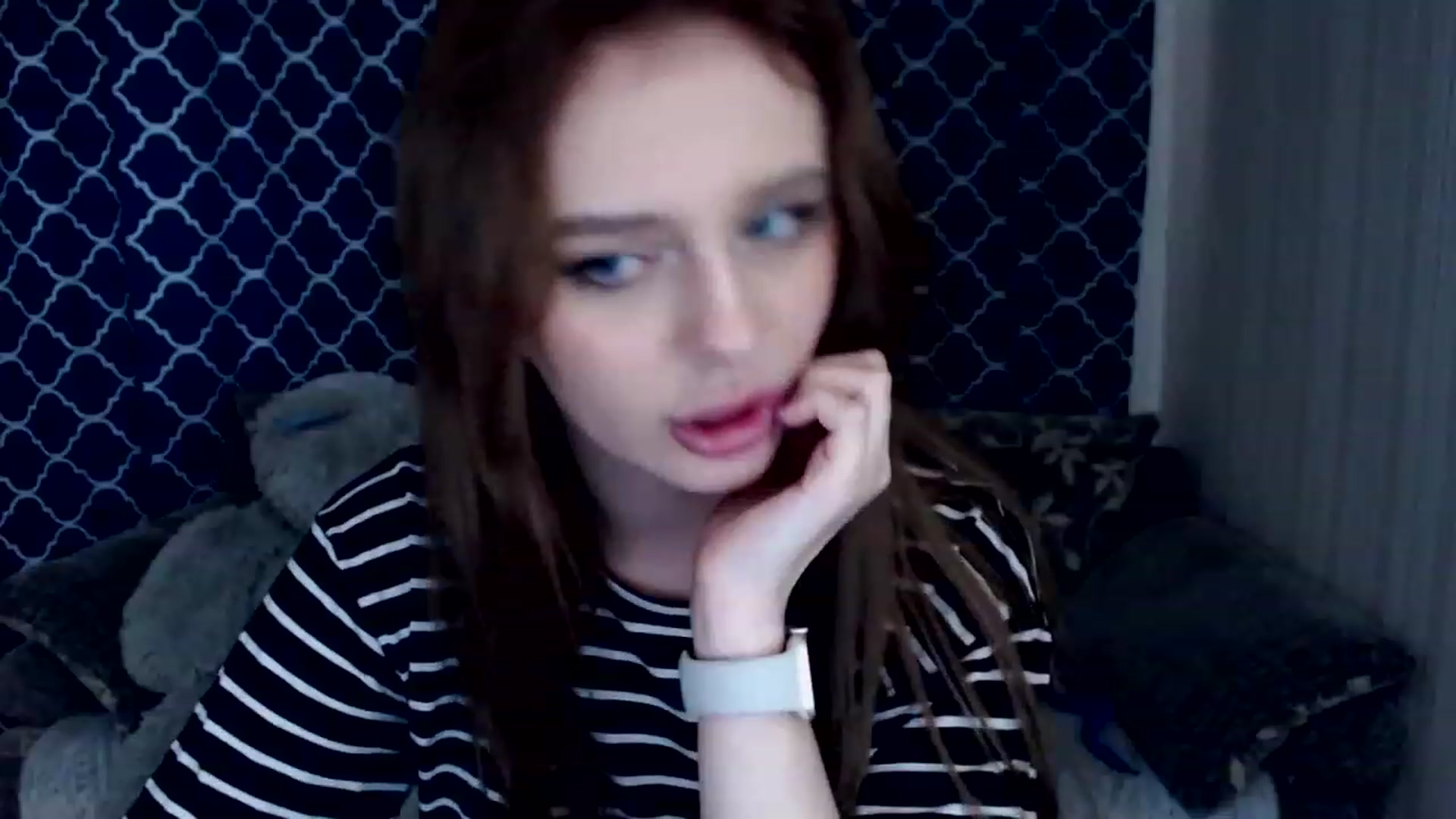 Gallery image thumbnail from Ririma_xo's myfreecams stream on, 06/07/2023, 12:01 image 4 of 20