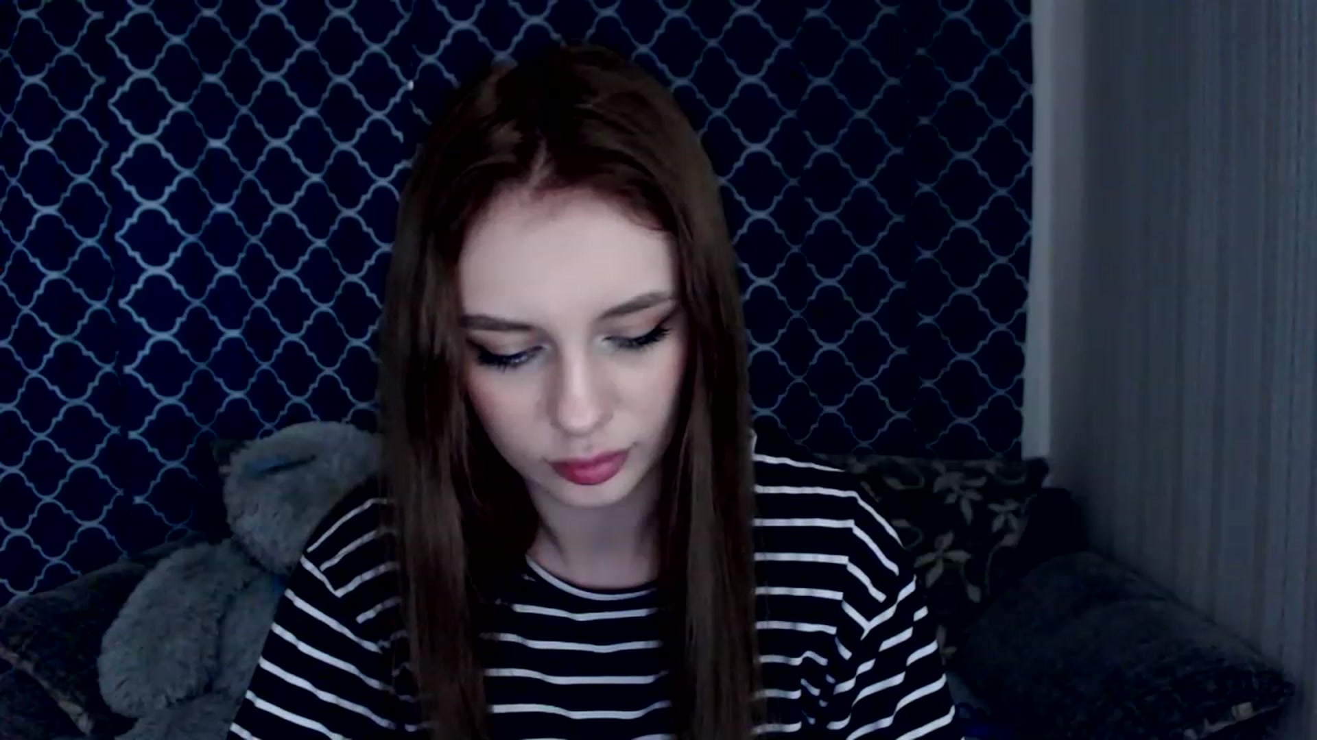 Gallery image thumbnail from Ririma_xo's myfreecams stream on, 06/07/2023, 12:01 image 19 of 20