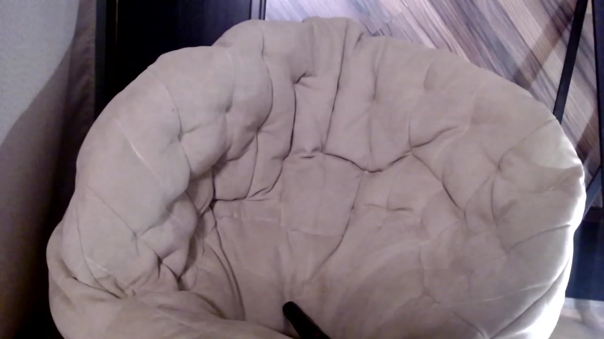 Gallery image thumbnail from RishaLi's myfreecams stream on, 11/18/2022, 21:00 image 6 of 20