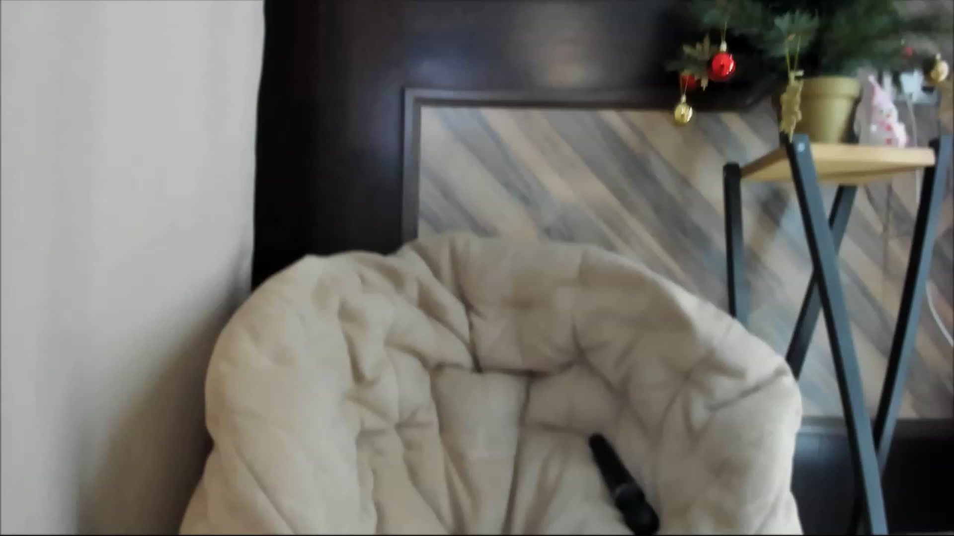 Gallery image thumbnail from RishaLi's myfreecams stream on, 12/24/2022, 19:12 image 6 of 20
