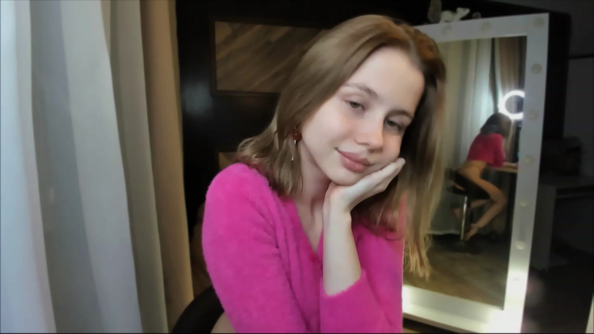 Gallery image thumbnail from RishaLi's myfreecams stream on, 01/10/2023, 15:00 image 8 of 20