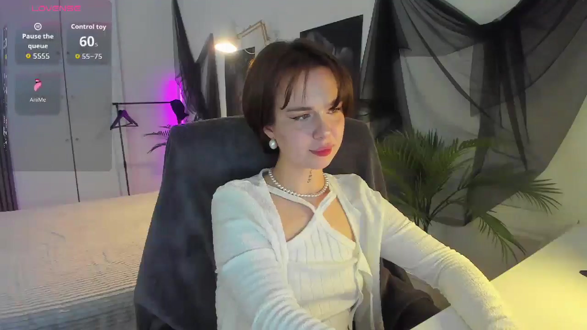Gallery image thumbnail from RisoSweet's myfreecams stream on, 03/08/2026, 23:39 image 5 of 20