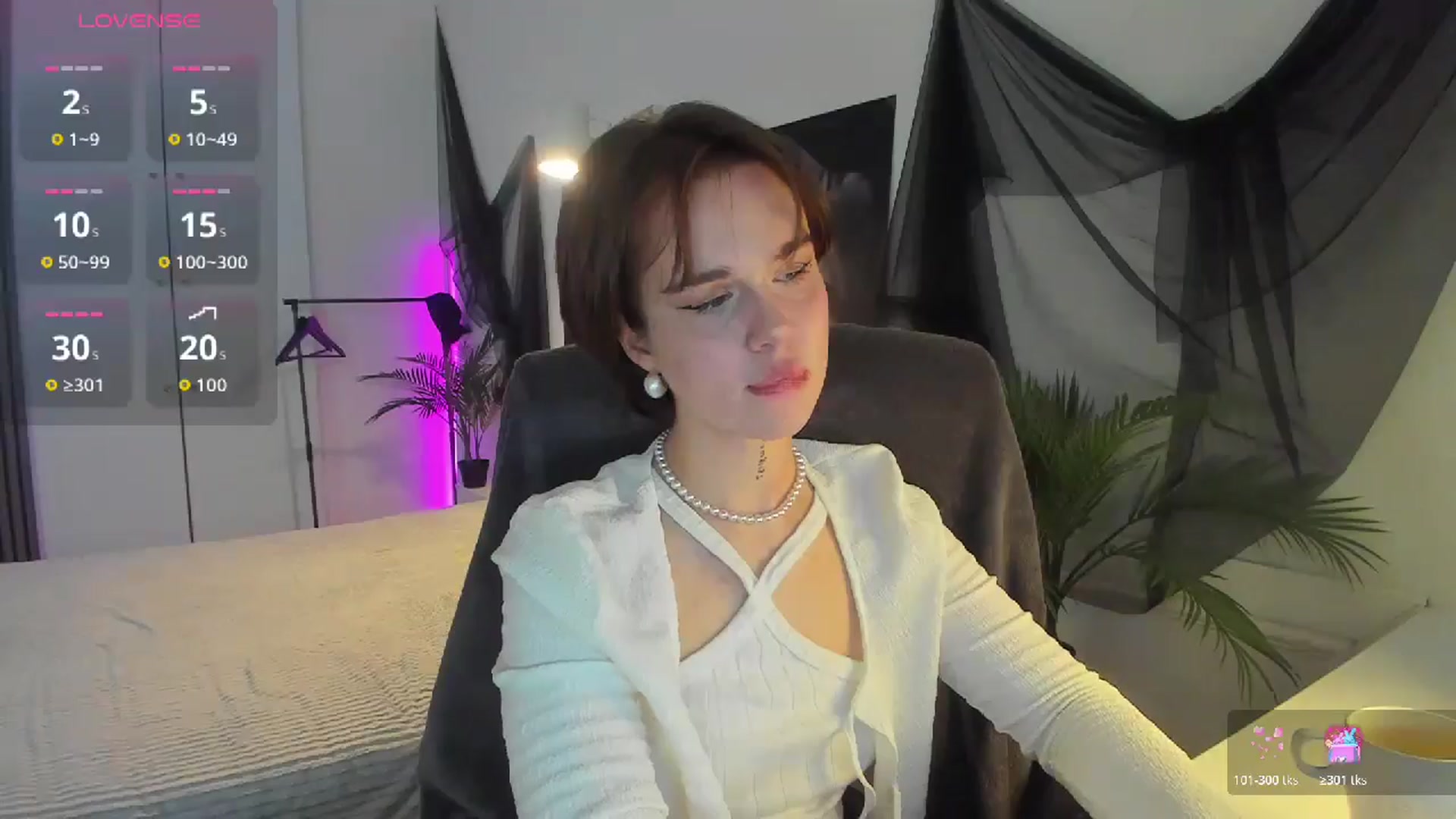 Gallery image thumbnail from RisoSweet's myfreecams stream on, 03/08/2026, 23:39 image 7 of 20