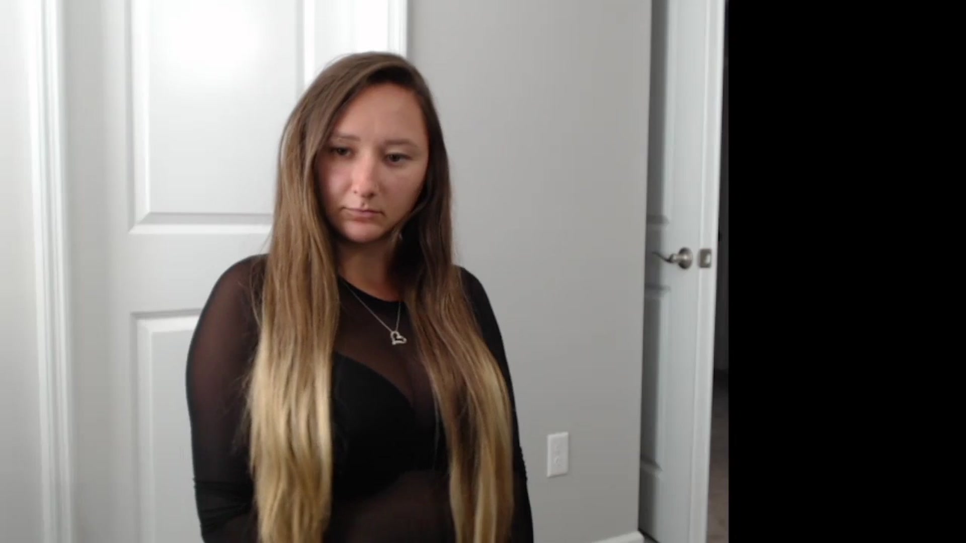 Gallery image thumbnail from RissXO's myfreecams stream on, 08/24/2023, 16:54 image 3 of 20