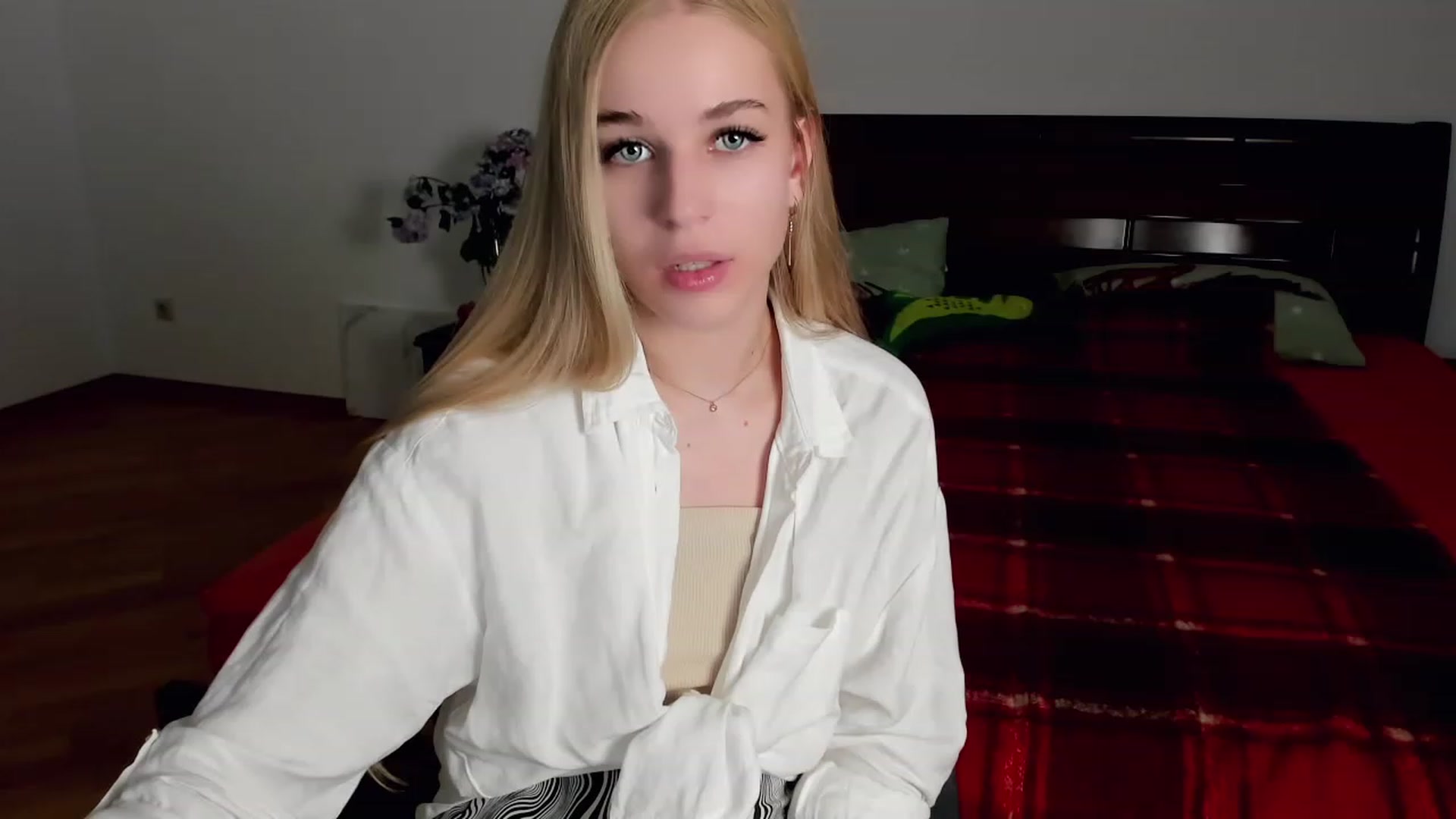 Gallery image thumbnail from RitaPretty's myfreecams stream on, 07/08/2023, 11:07 image 18 of 20