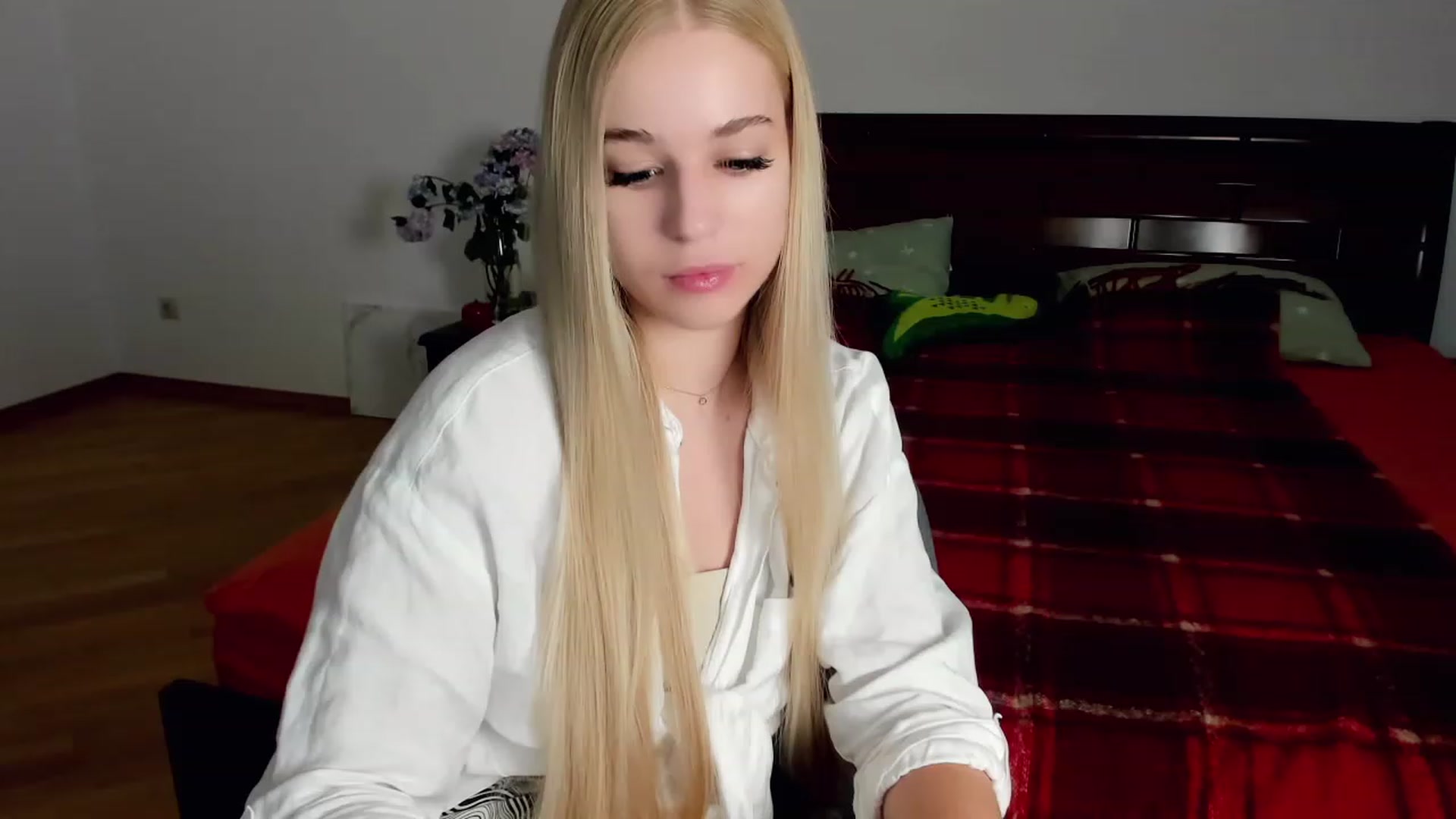 Gallery image thumbnail from RitaPretty's myfreecams stream on, 07/08/2023, 11:07 image 2 of 20