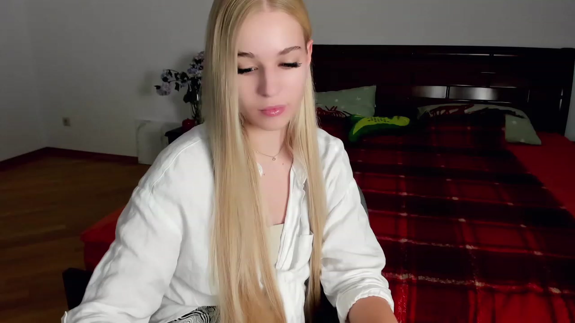 Gallery image thumbnail from RitaPretty's myfreecams stream on, 07/08/2023, 11:07 image 3 of 20
