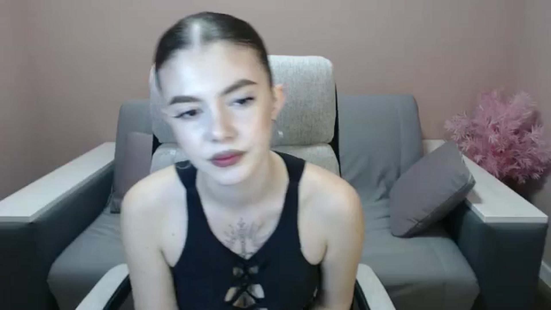 Gallery image thumbnail from Ritaneer's myfreecams stream on, 08/12/2024, 09:12 image 7 of 20