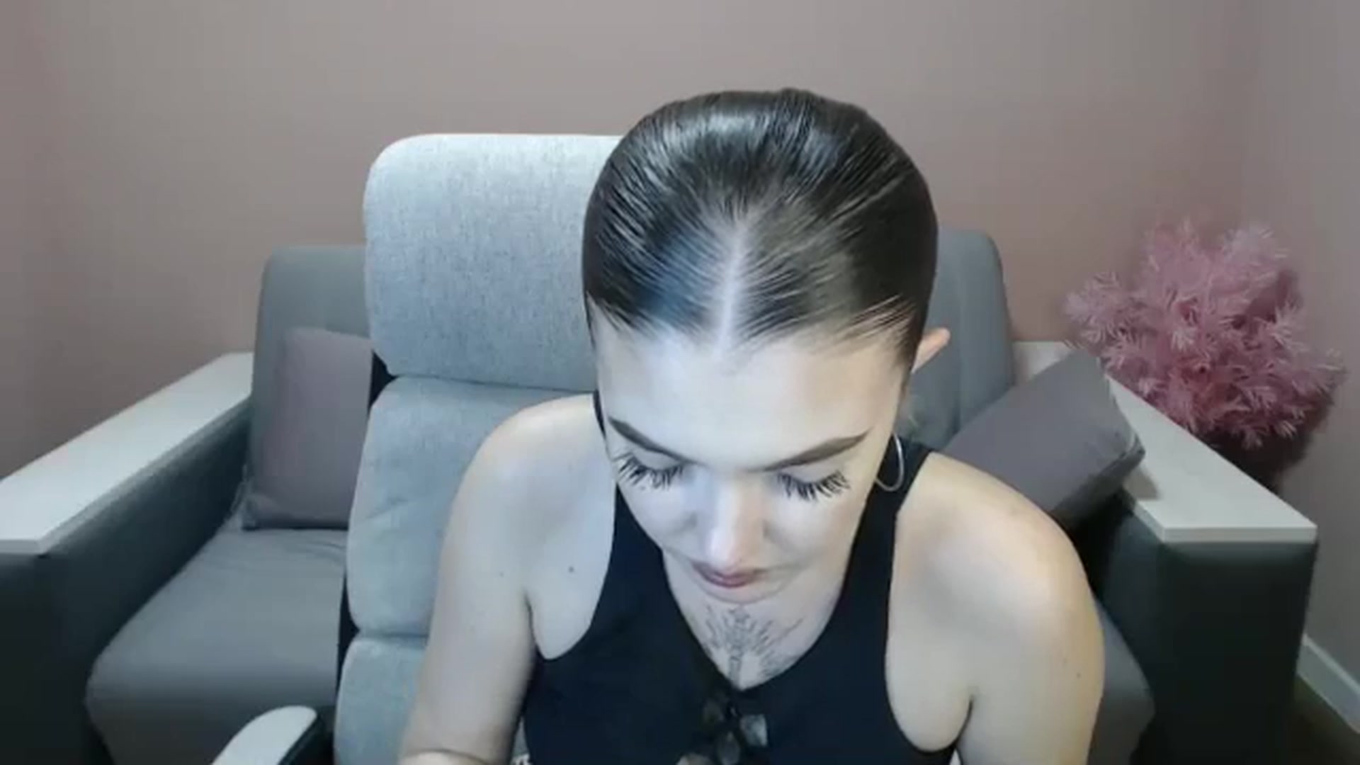 Gallery image thumbnail from Ritaneer's myfreecams stream on, 08/12/2024, 11:25 image 13 of 20