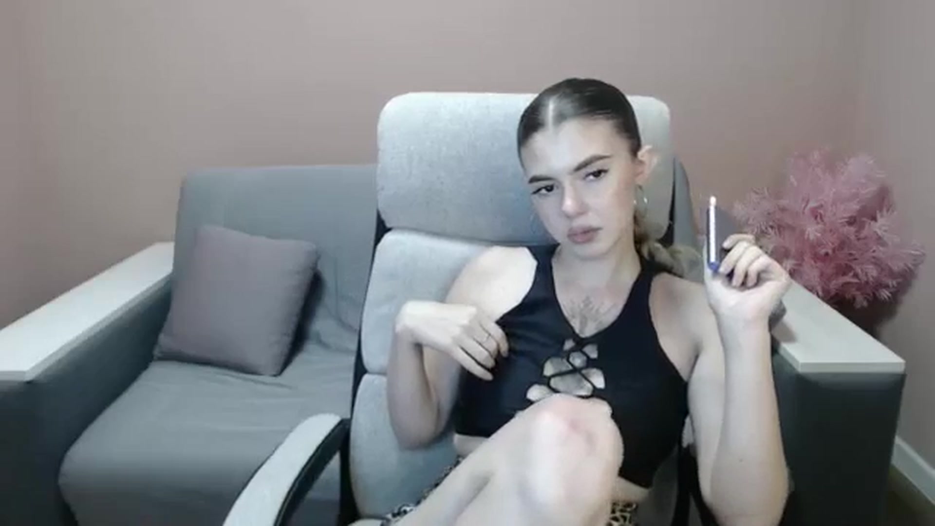 Gallery image thumbnail from Ritaneer's myfreecams stream on, 08/12/2024, 12:00 image 6 of 20