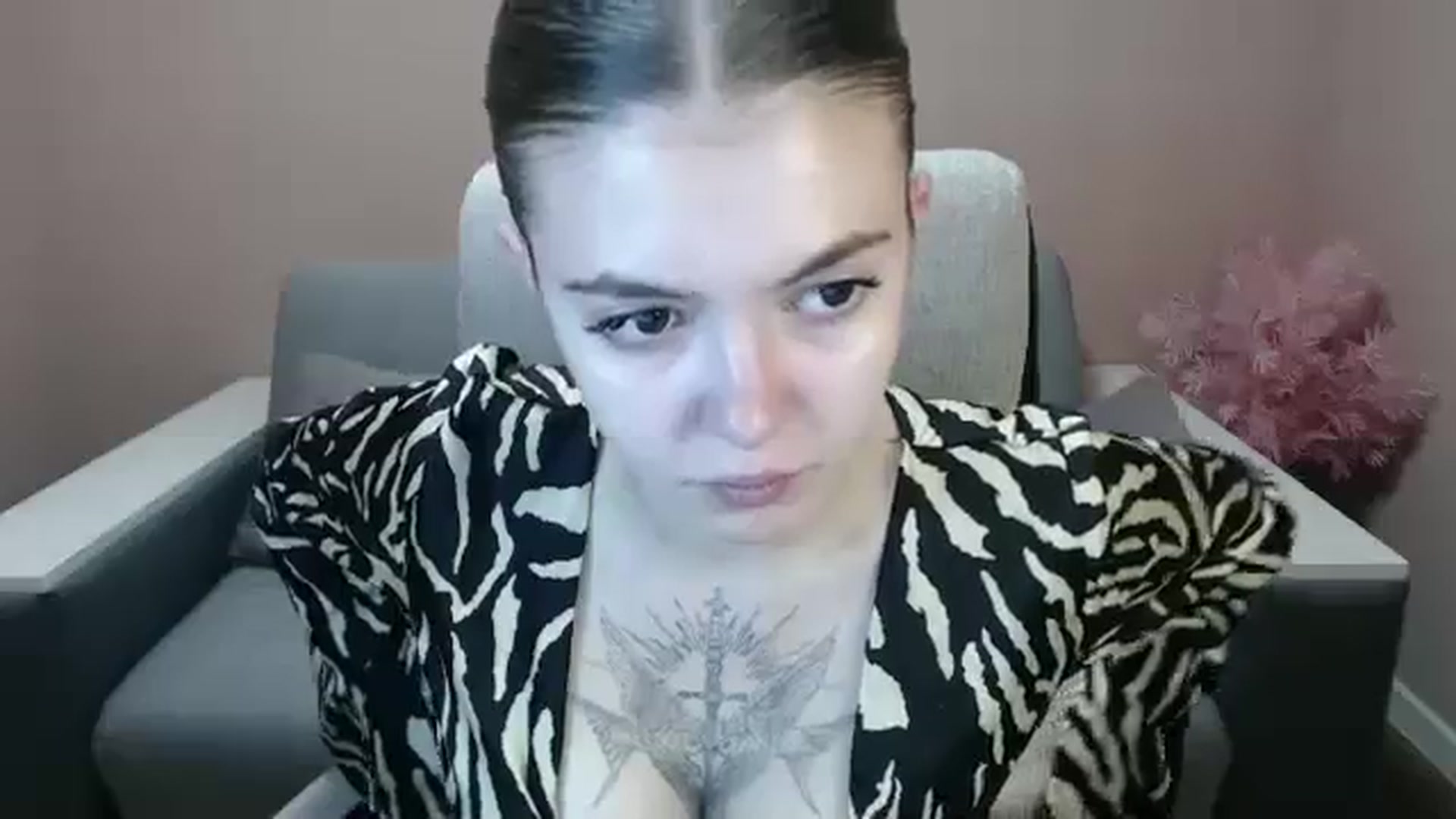 Gallery image thumbnail from Ritaneer's myfreecams stream on, 08/13/2024, 08:49 image 13 of 20
