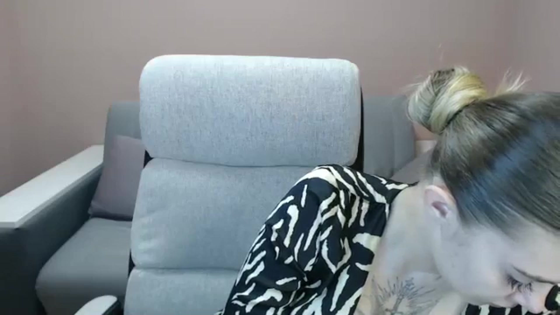 Gallery image thumbnail from Ritaneer's myfreecams stream on, 08/13/2024, 08:49 image 3 of 20