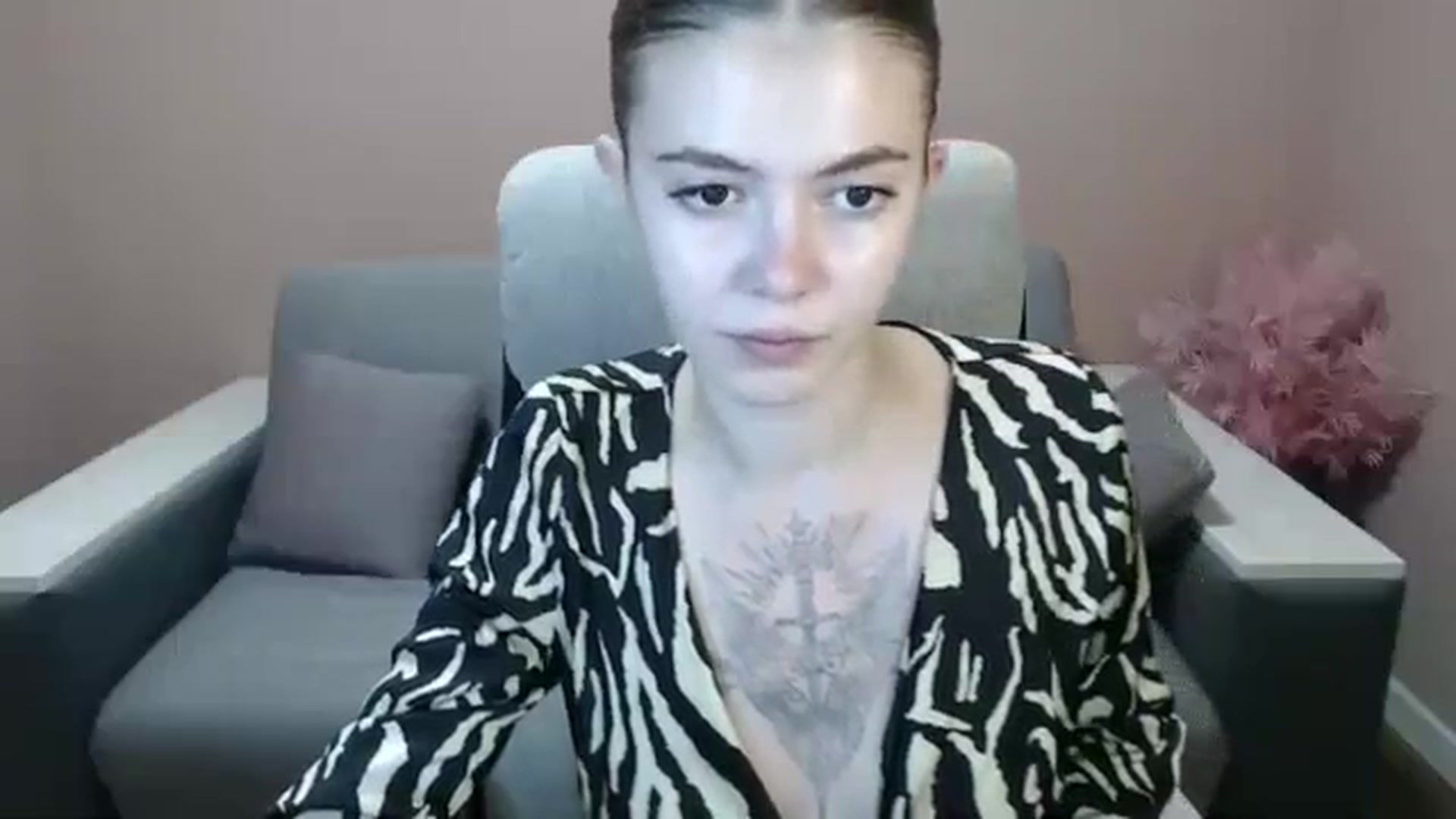 Gallery image thumbnail from Ritaneer's myfreecams stream on, 08/13/2024, 10:27 image 18 of 20