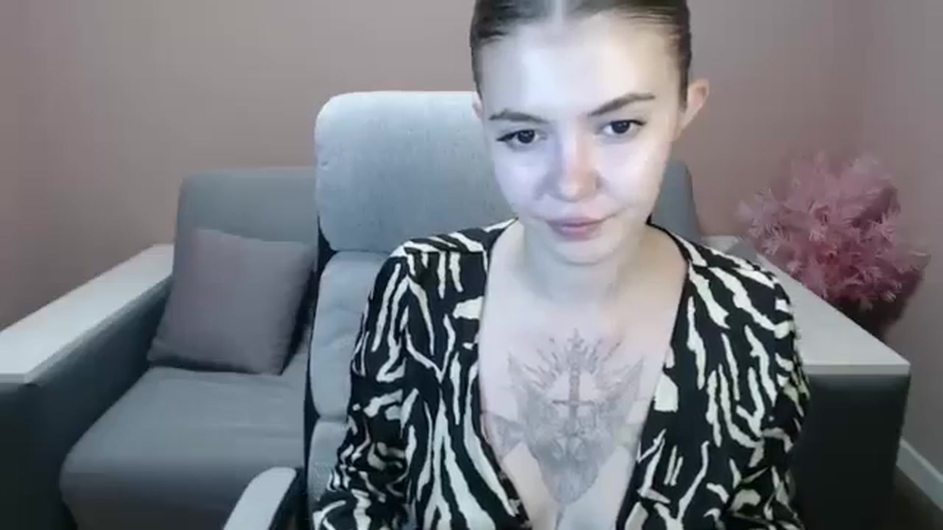 Gallery image thumbnail from Ritaneer's myfreecams stream on, 08/13/2024, 10:27 image 15 of 20