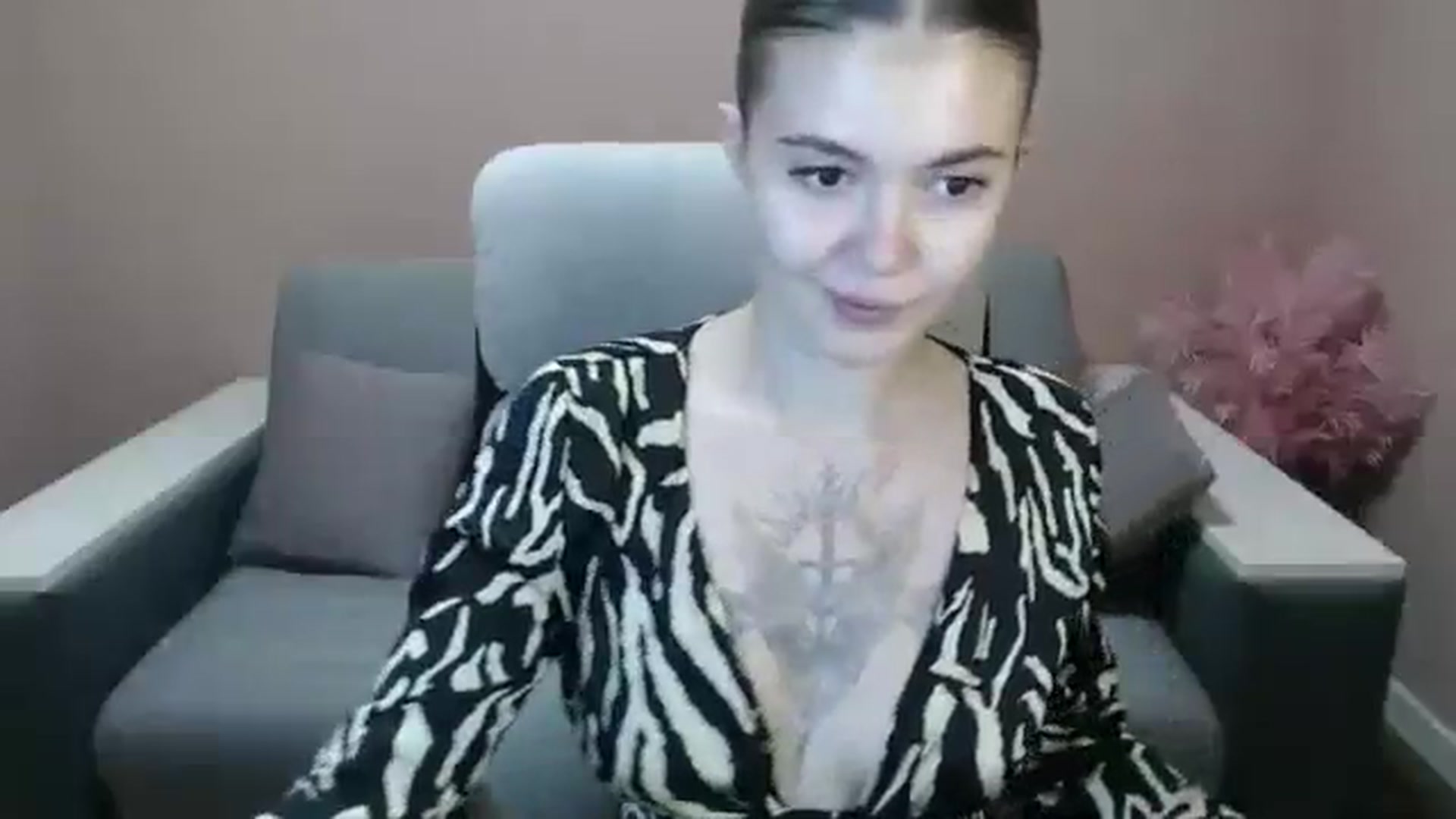 Gallery image thumbnail from Ritaneer's myfreecams stream on, 08/13/2024, 10:27 image 16 of 20