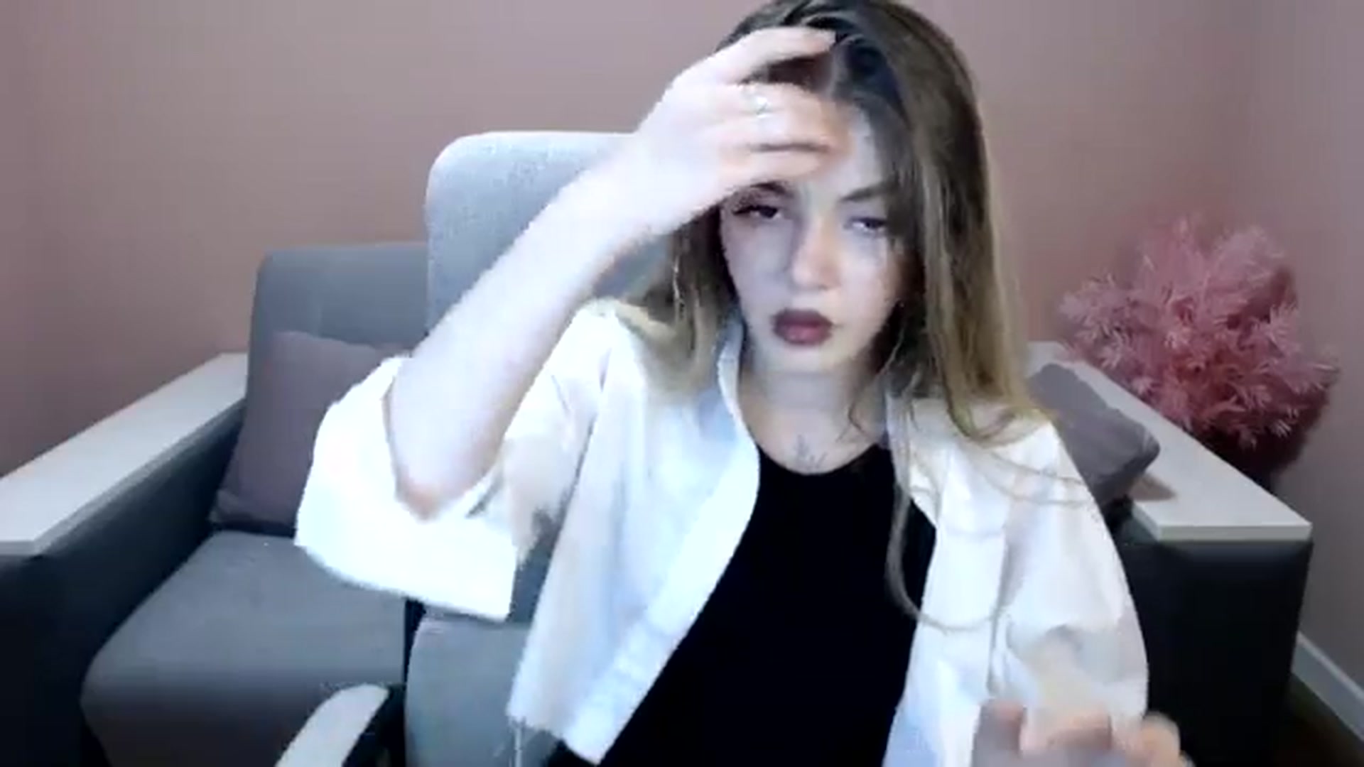 Gallery image thumbnail from Ritaneer's myfreecams stream on, 08/14/2024, 09:11 image 2 of 20