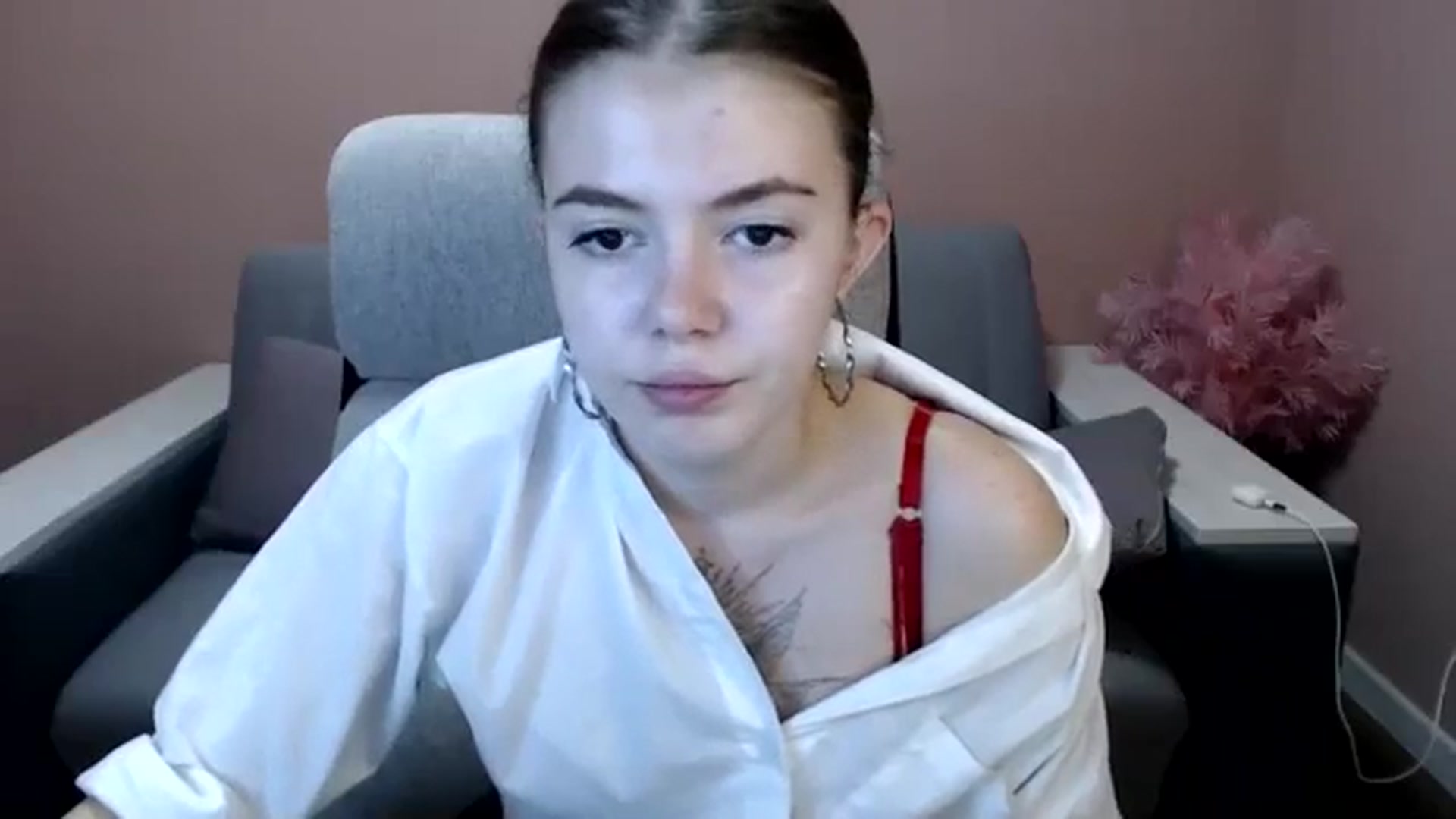Gallery image thumbnail from Ritaneer's myfreecams stream on, 08/17/2024, 11:21 image 20 of 20