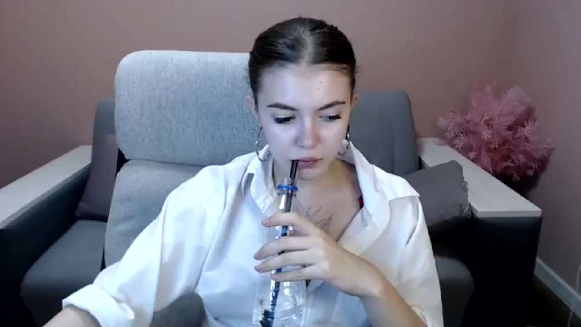 Gallery image thumbnail from Ritaneer's myfreecams stream on, 08/17/2024, 11:21 image 11 of 20