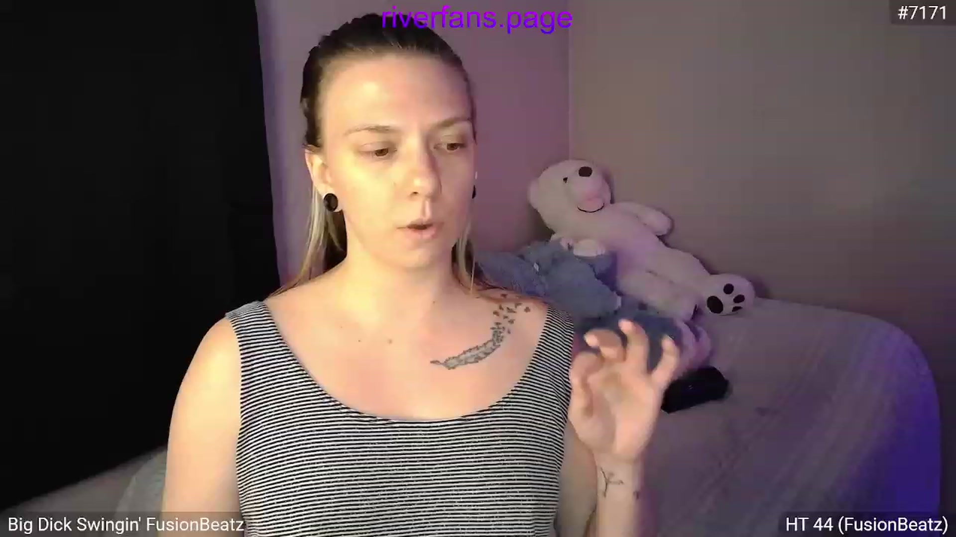 Gallery image thumbnail from RiverMoonx's myfreecams stream on, 03/10/2023, 03:39 image 4 of 20