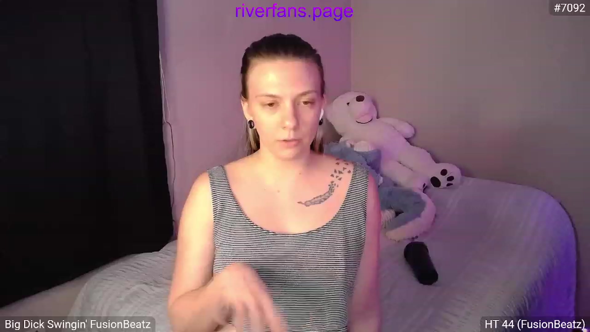Gallery image thumbnail from RiverMoonx's myfreecams stream on, 03/10/2023, 03:39 image 14 of 20