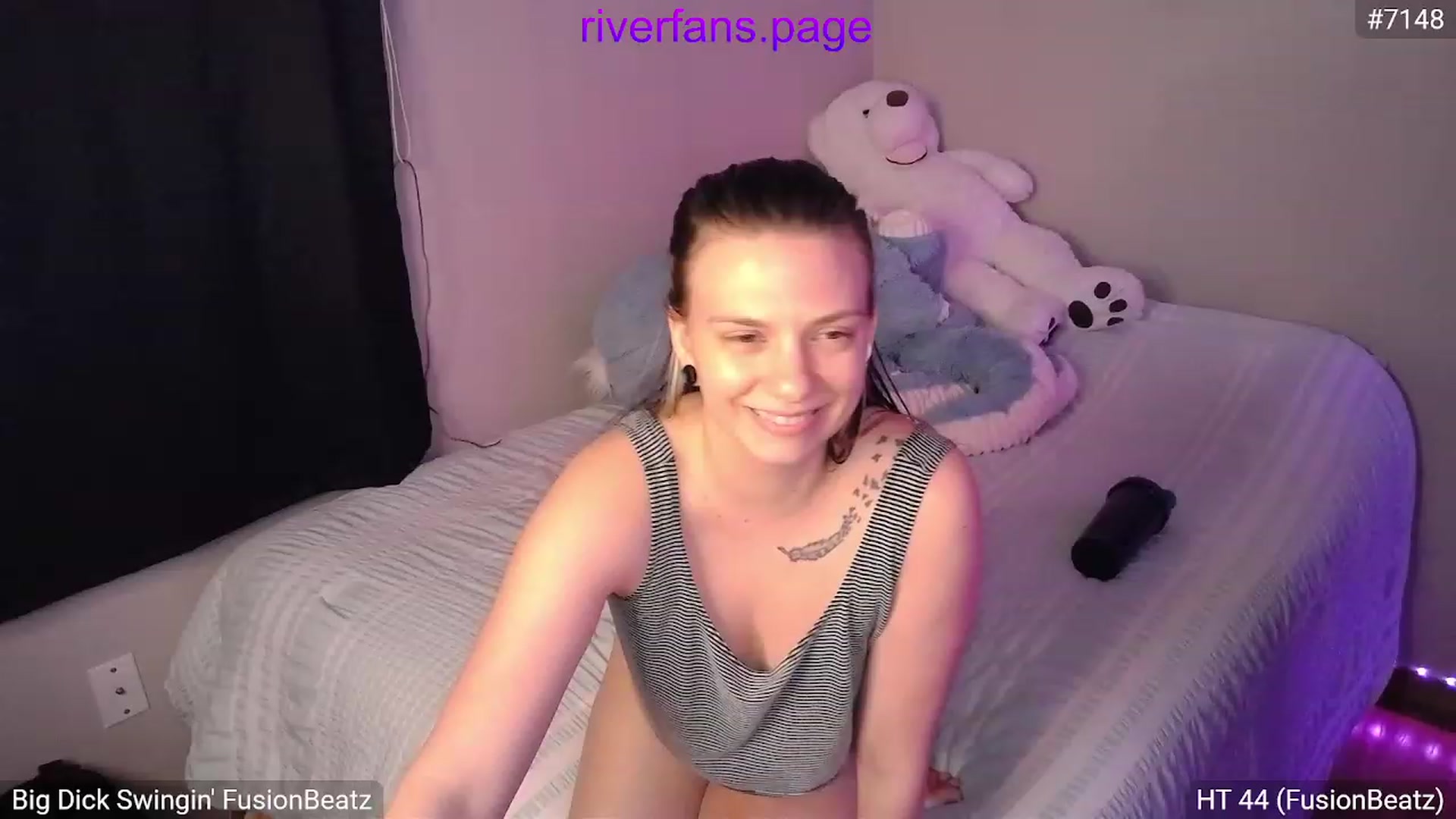 Gallery image thumbnail from RiverMoonx's myfreecams stream on, 03/10/2023, 03:39 image 13 of 20
