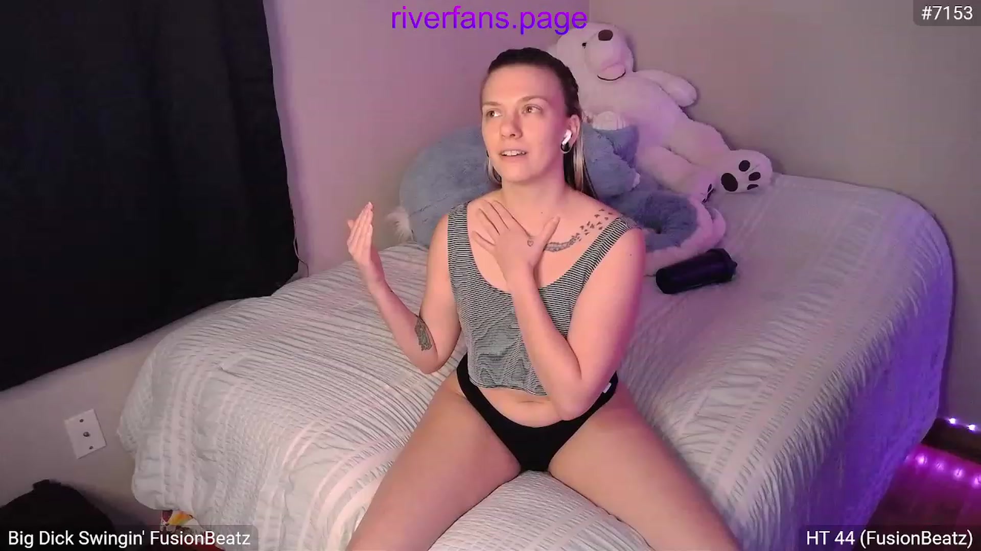 Gallery image thumbnail from RiverMoonx's myfreecams stream on, 03/10/2023, 03:39 image 7 of 20
