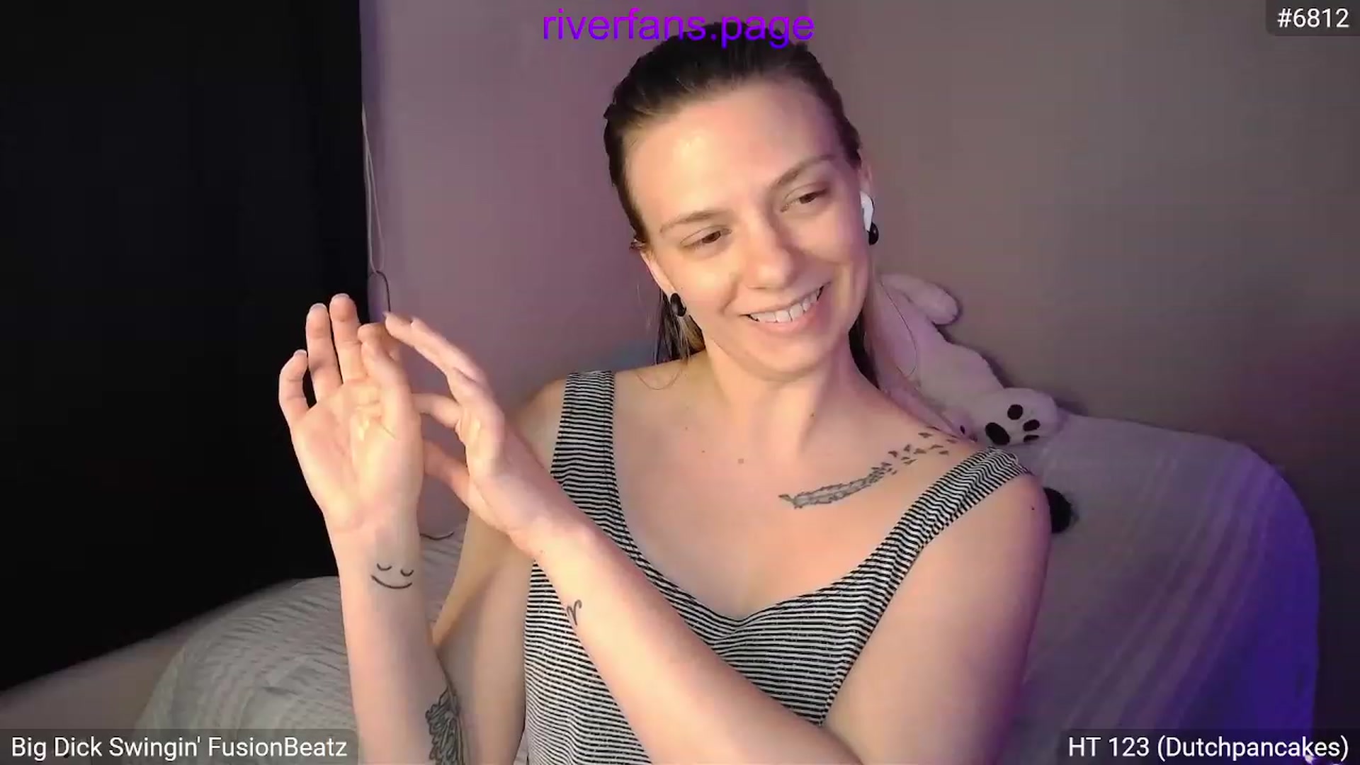 Gallery image thumbnail from RiverMoonx's myfreecams stream on, 03/10/2023, 03:39 image 17 of 20