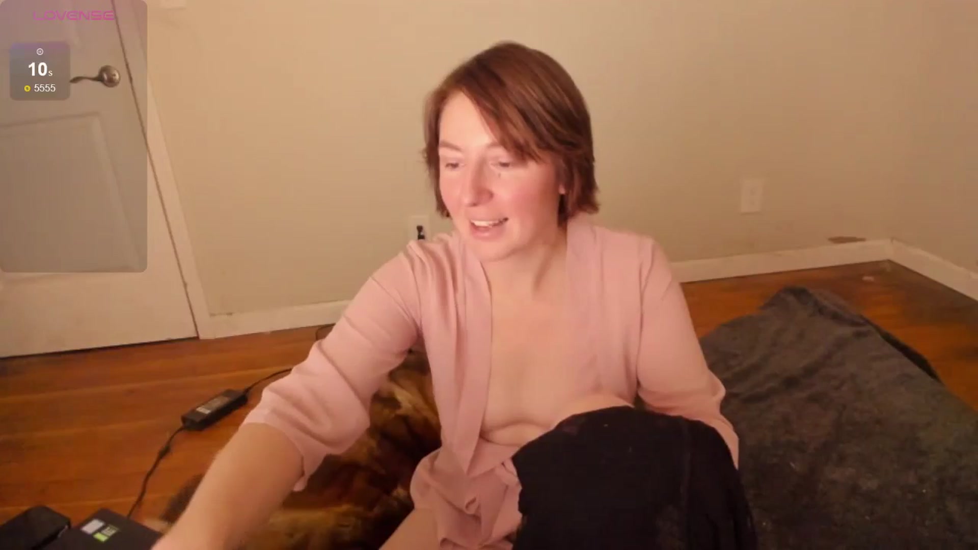 Gallery image thumbnail from RiverRama's myfreecams stream on, 11/19/2023, 02:34 image 16 of 20