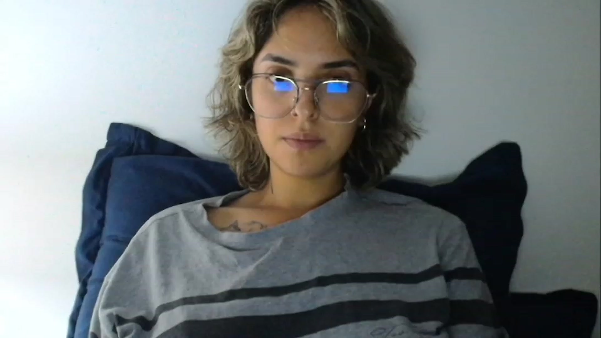 Gallery image thumbnail from RiversideCA's myfreecams stream on, 02/12/2024, 04:38 image 15 of 20