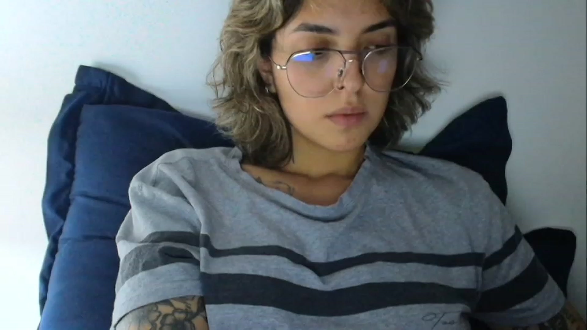 Gallery image thumbnail from RiversideCA's myfreecams stream on, 02/12/2024, 04:38 image 17 of 20