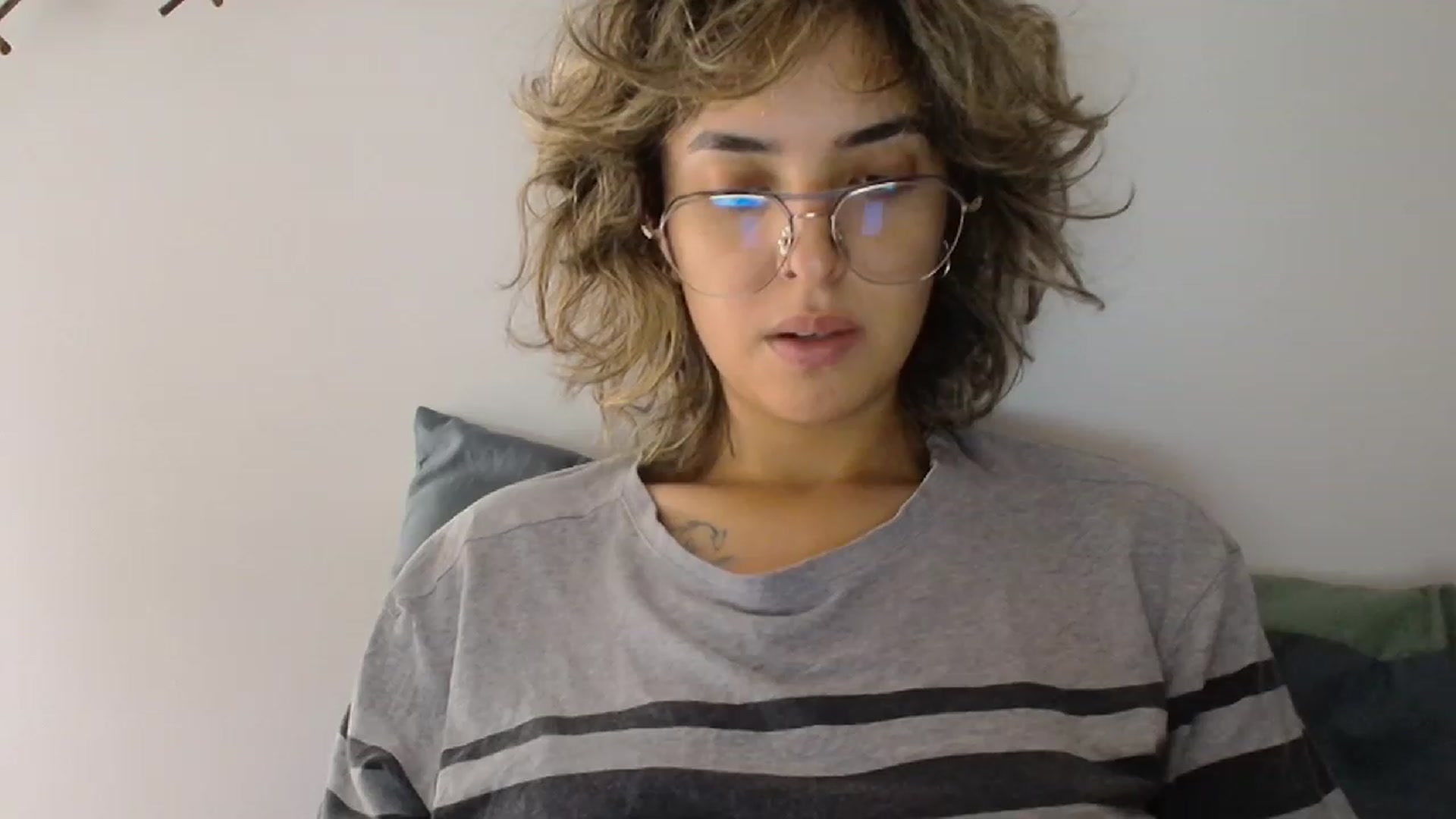 Gallery image thumbnail from RiversideCA's myfreecams stream on, 02/24/2024, 16:12 image 19 of 20