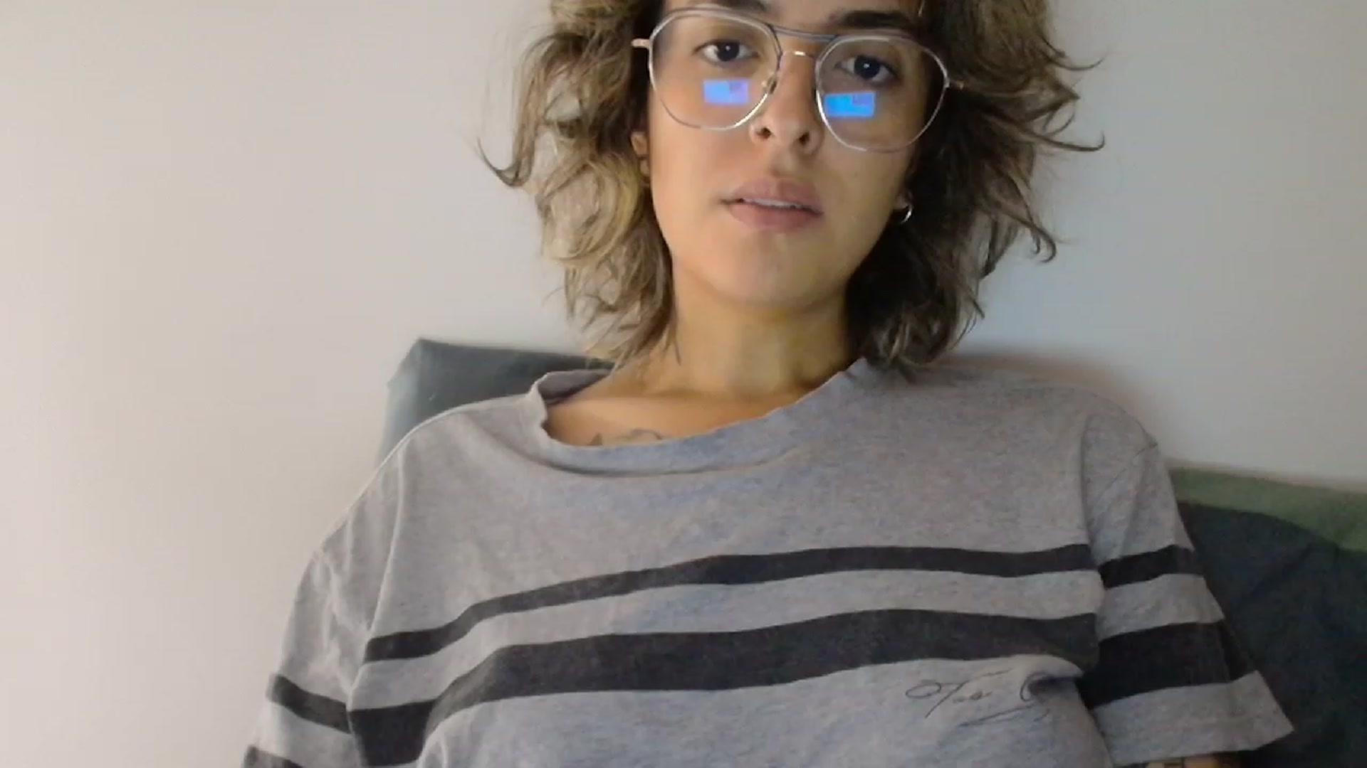Gallery image thumbnail from RiversideCA's myfreecams stream on, 02/24/2024, 16:12 image 10 of 20