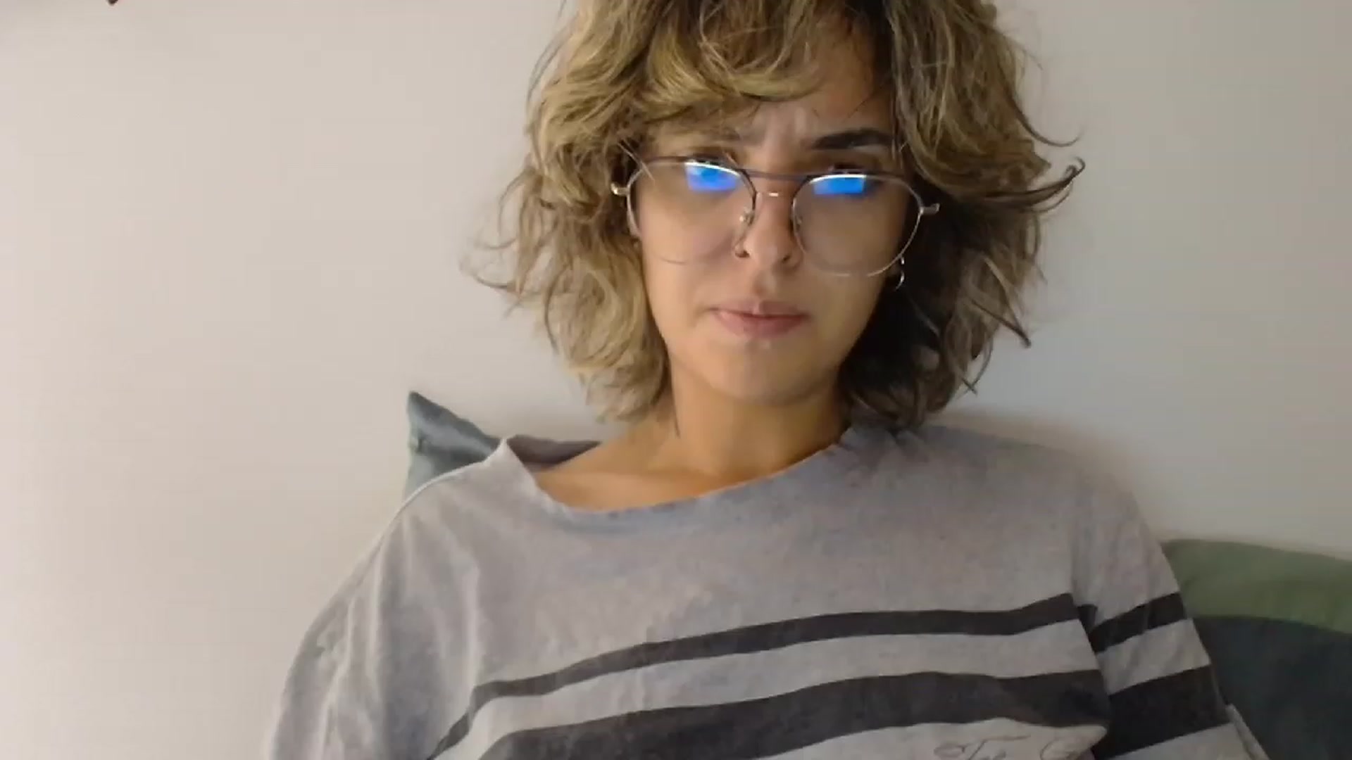 Gallery image thumbnail from RiversideCA's myfreecams stream on, 02/24/2024, 17:33 image 12 of 20