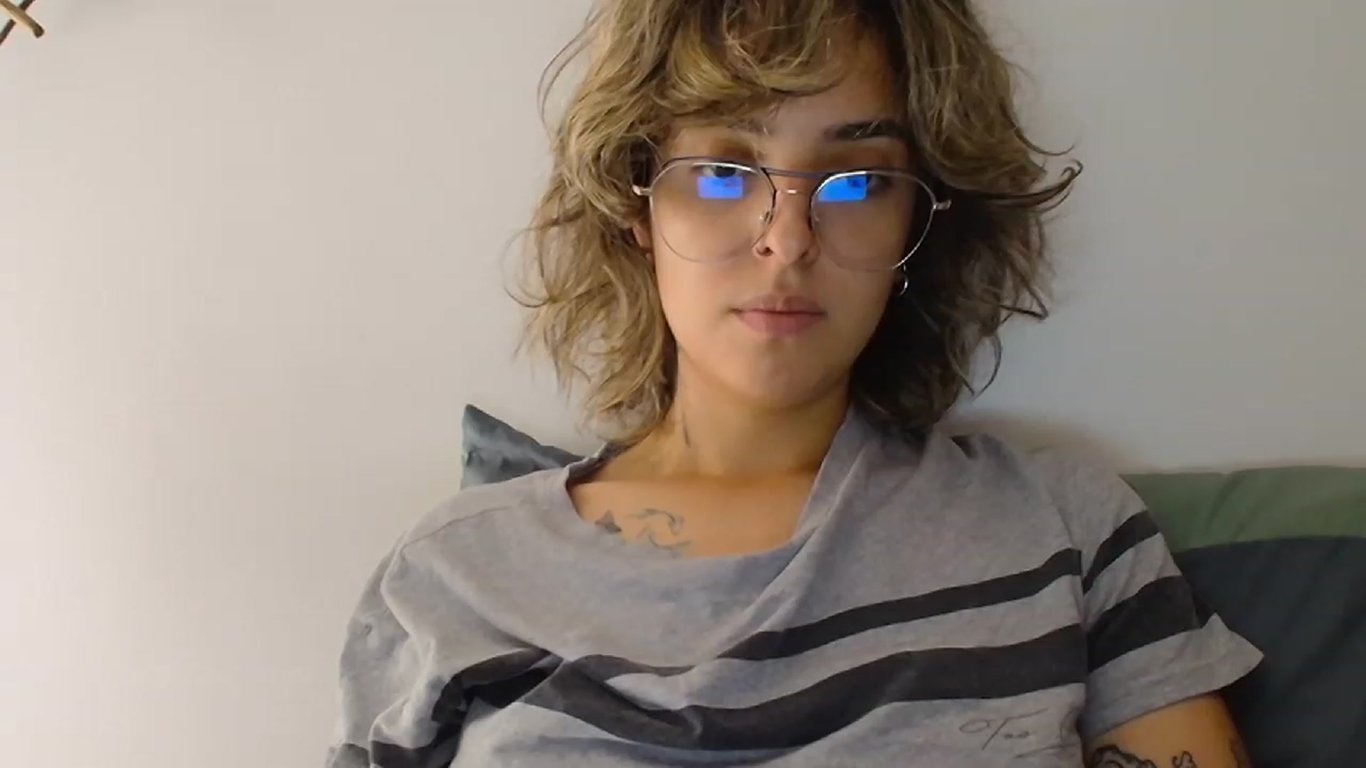 Gallery image thumbnail from RiversideCA's myfreecams stream on, 02/24/2024, 17:33 image 19 of 20