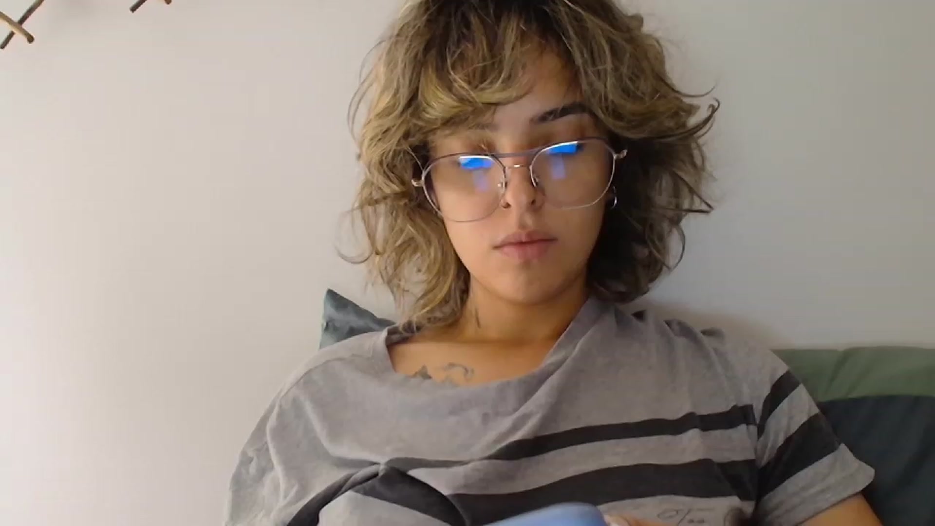 Gallery image thumbnail from RiversideCA's myfreecams stream on, 02/24/2024, 17:33 image 20 of 20