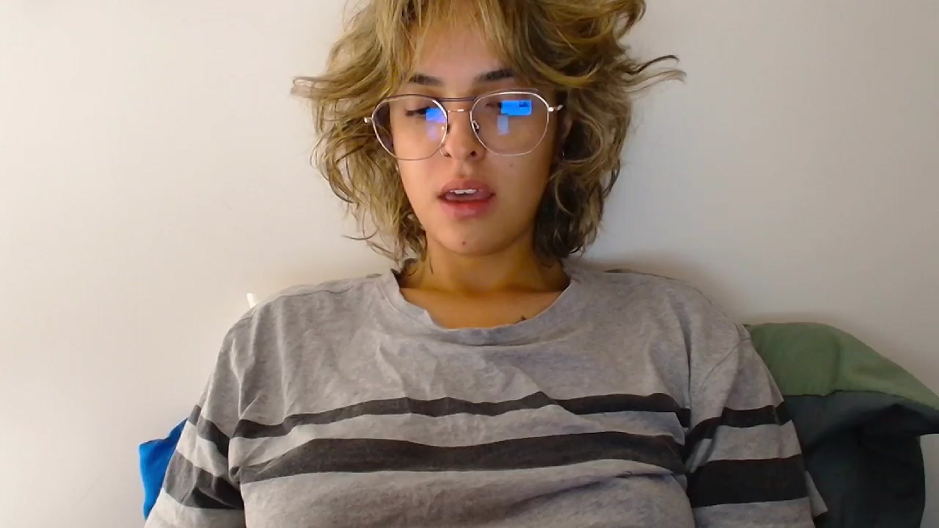 Gallery image thumbnail from RiversideCA's myfreecams stream on, 03/24/2024, 16:26 image 8 of 20