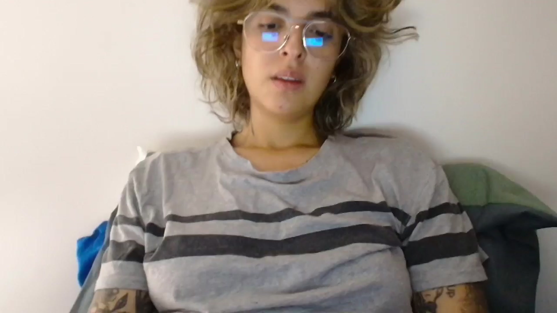 Gallery image thumbnail from RiversideCA's myfreecams stream on, 03/24/2024, 16:26 image 6 of 20